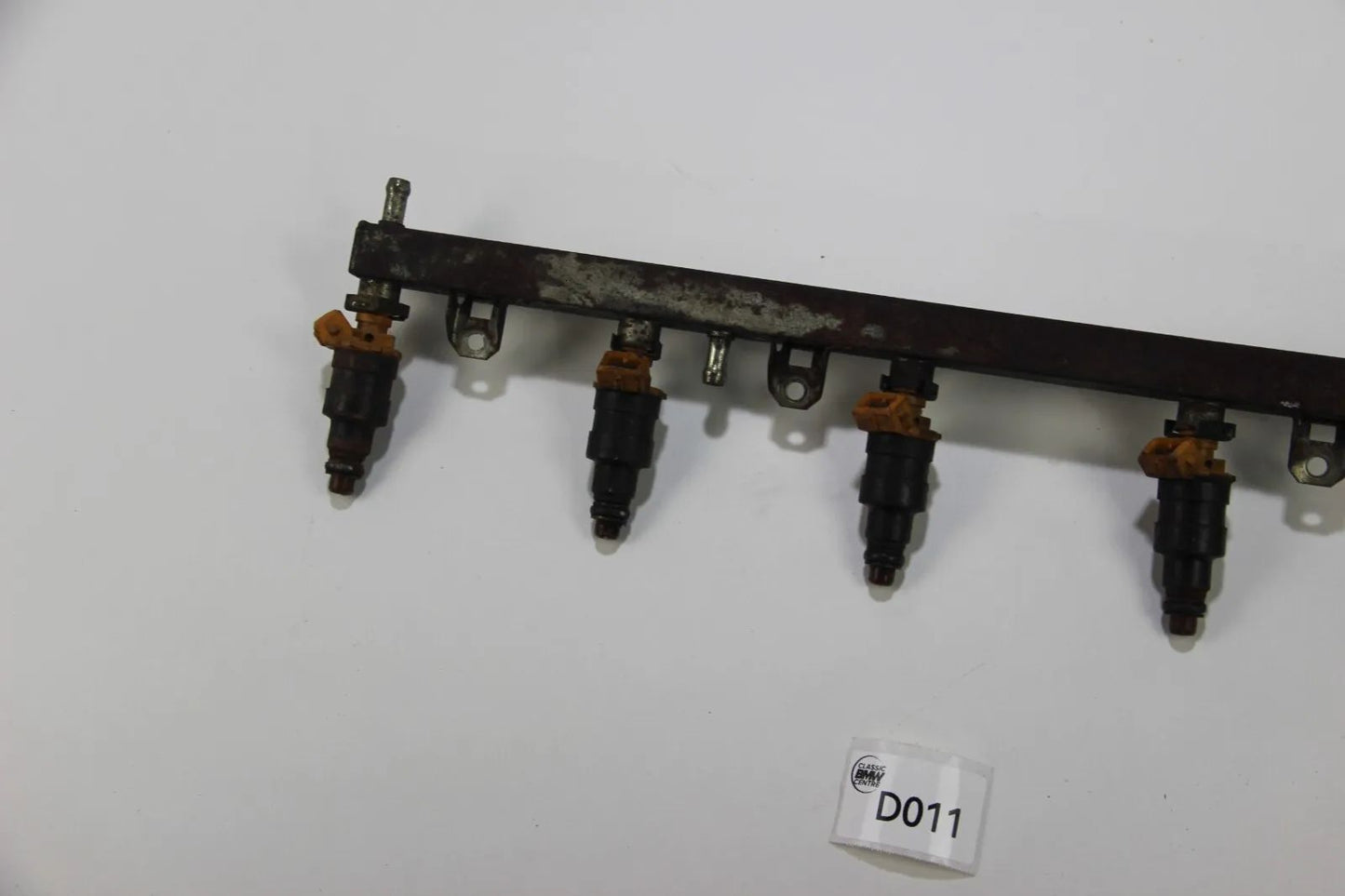 Original BMW E24 635i ab 84 Einspritzleiste Fuelrail mit Injektoren Benzin OEM 6