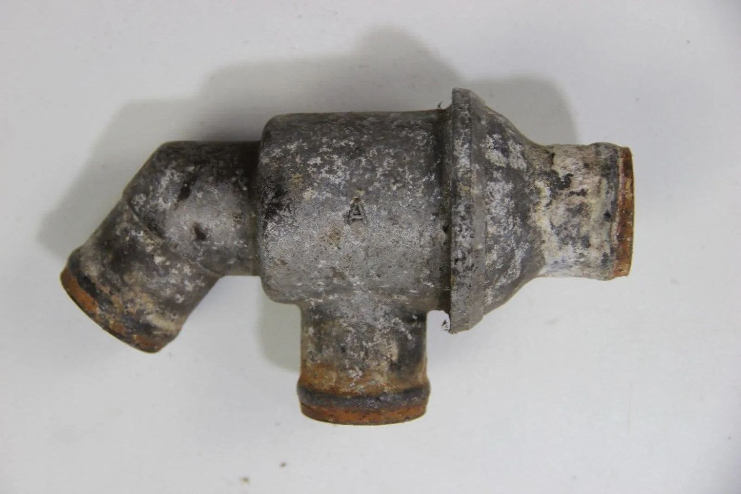 Original BMW 02 E10 tii Thermostatgehäuse Wasserflansch Wasserstutzen 1253247