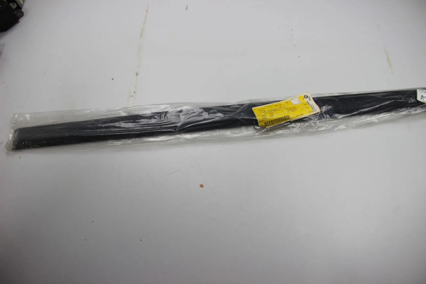 NEU ORIGINAL 51131969206 BMW E32 7er Stoßleiste Hinten Rechts Trim Piece