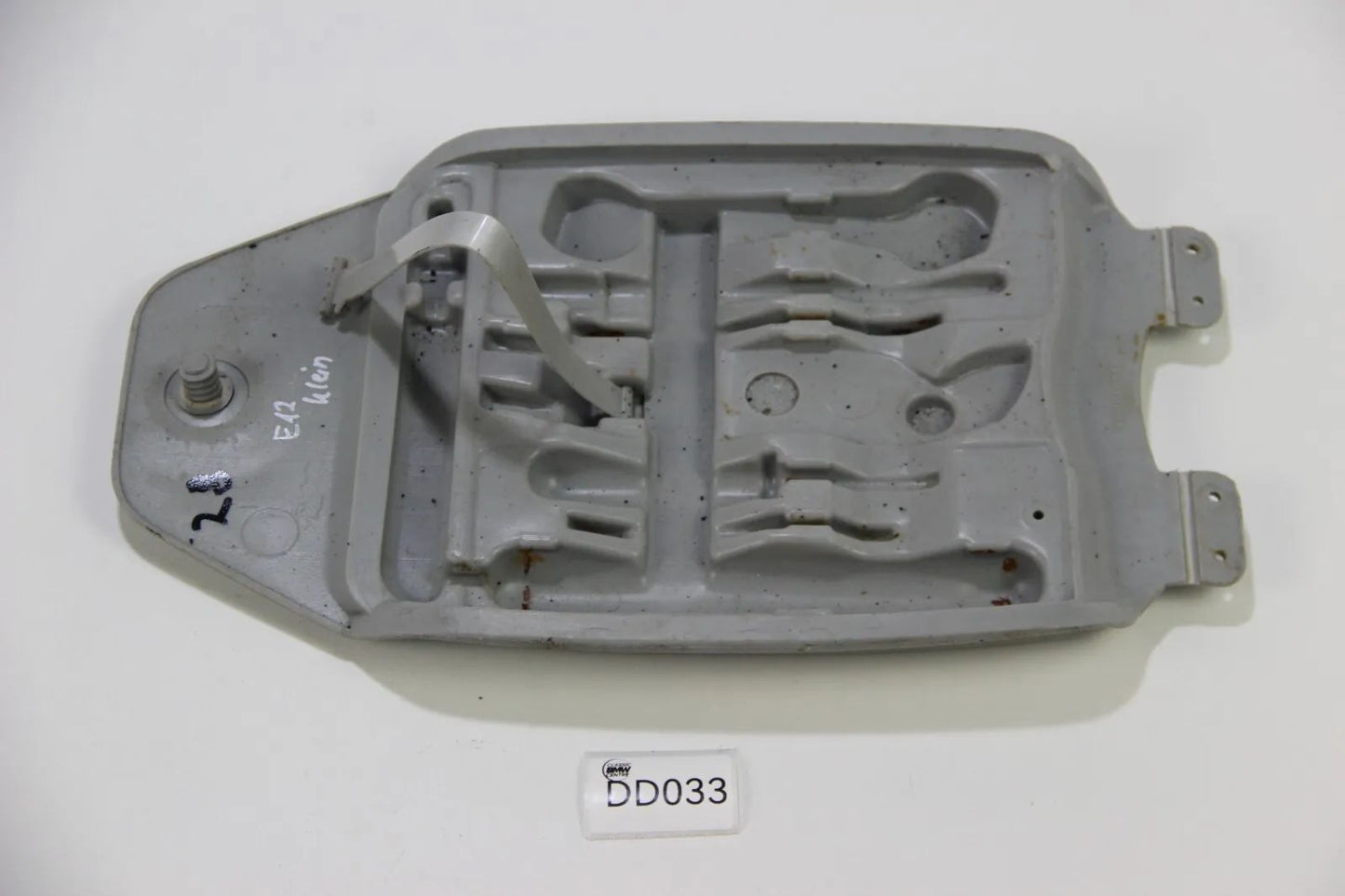 Original BMW E12 Bordwerkzeug Kasten Klein 71111112849 Werkzeug 5er OEM