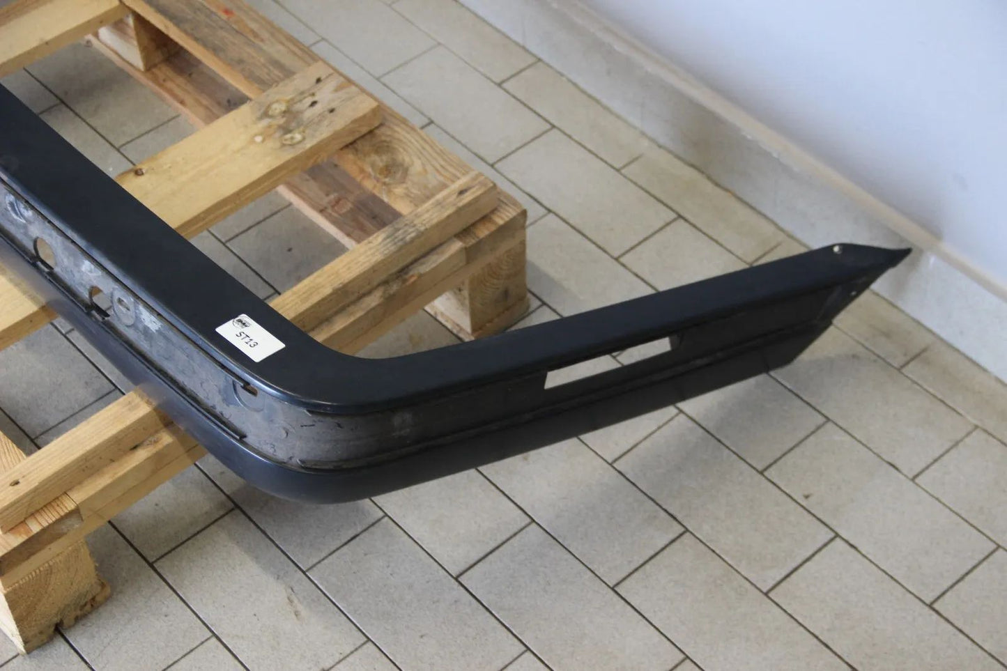 Original BMW E30 87-94 Stoßstange hinten NFL Malachitgrün mit Träger 51121945925