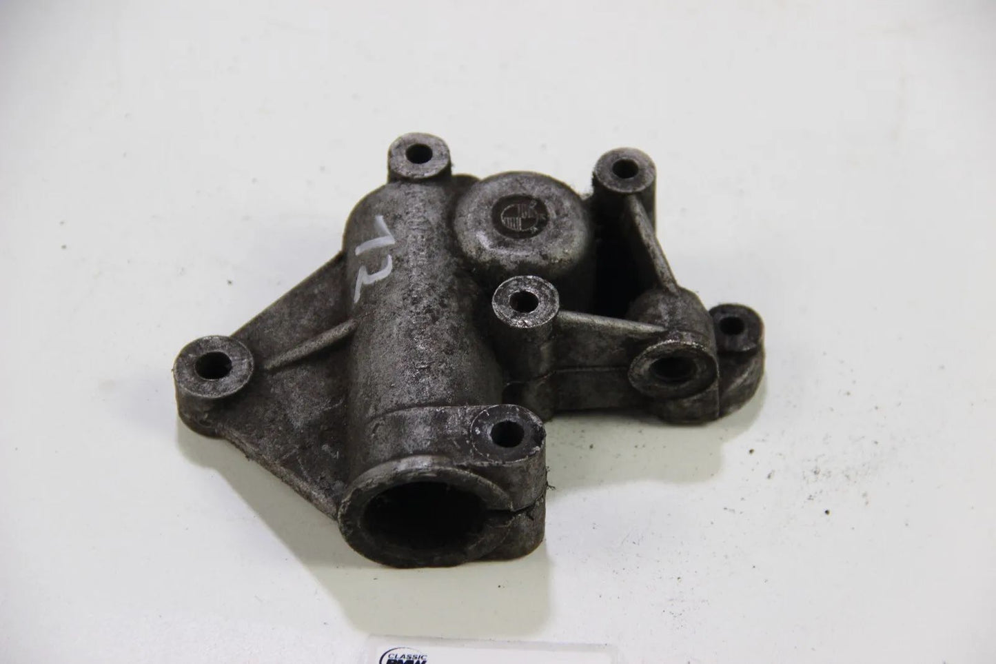 Original BMW E10 E12 E21 M10 Zylinderkopf Verteilerstück Cylinder Head Ignition