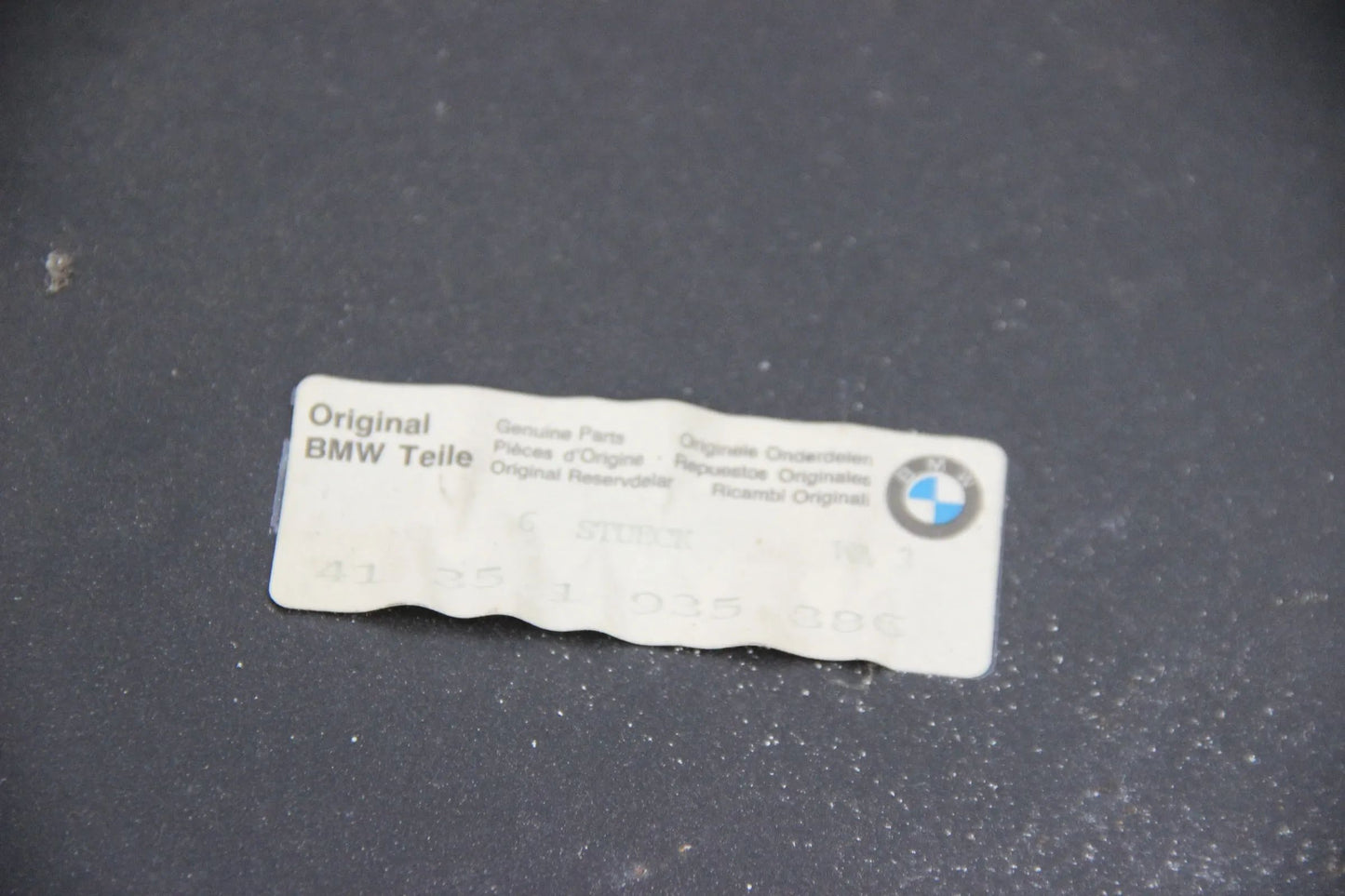 Original BMW E30 3er VFL Seitenwand Hinten Rechts abschn. NOS 41351935386