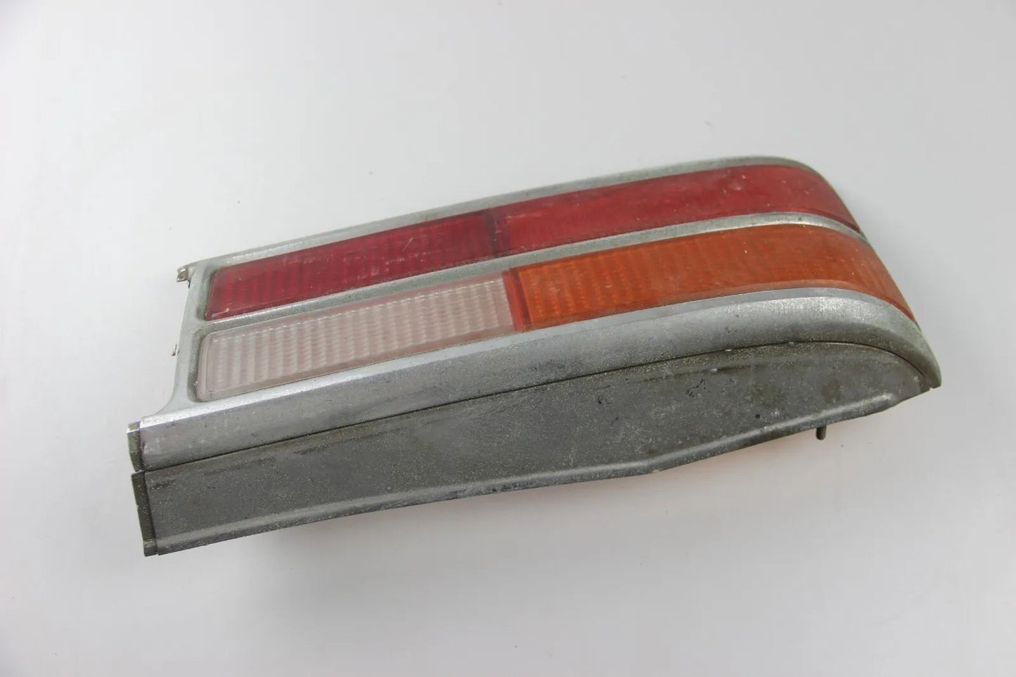 BMW Neue Klasse Oldtimer Rücklicht Glas Scheibe Heckleuchte 1350829