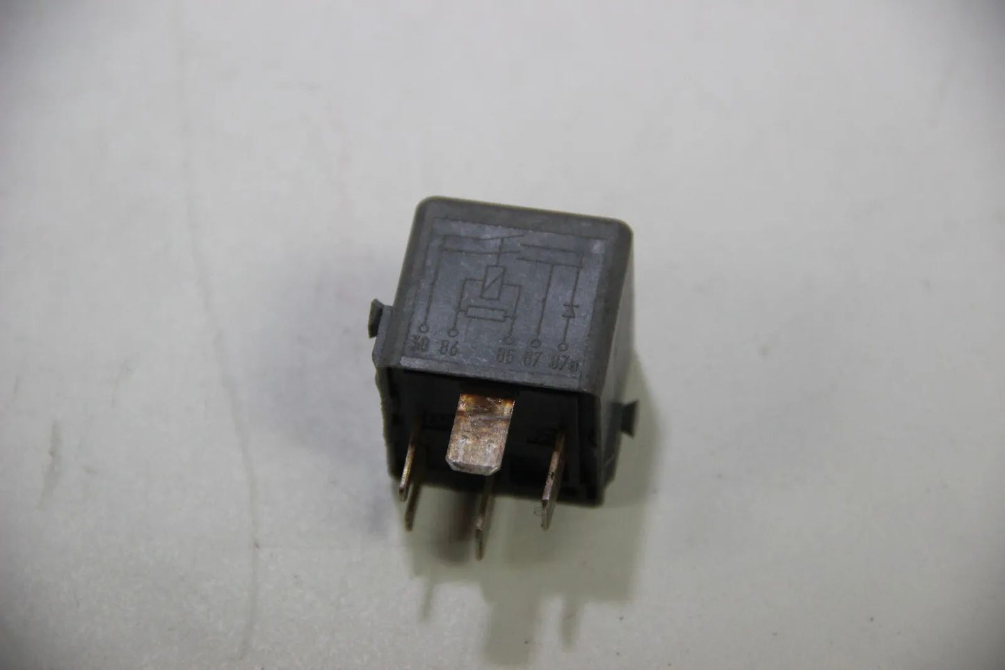 Original BMW 3er E36 Z3 ABS-Motorrelais Relay mausgrau  Oldtimer 61361393403