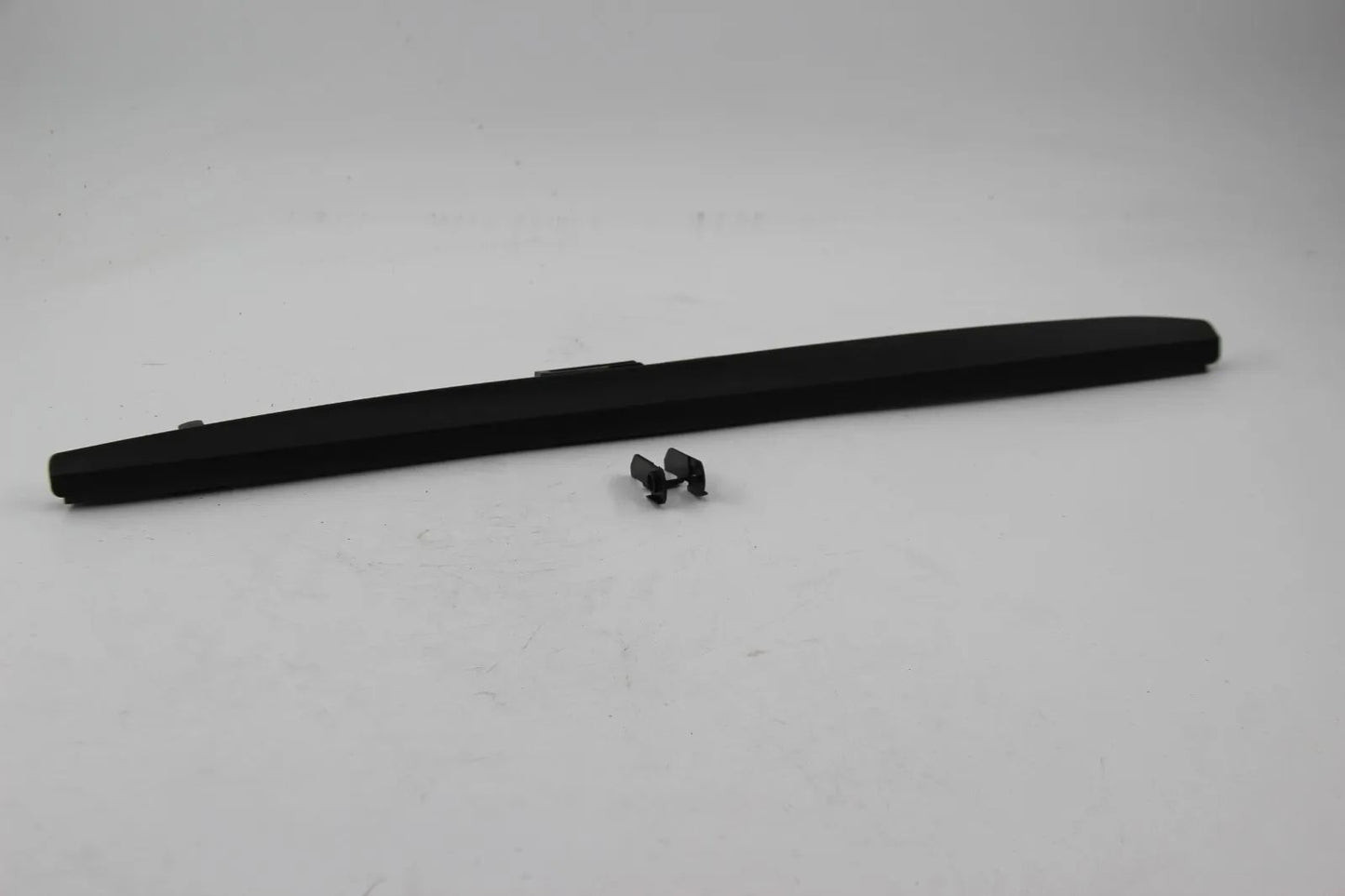 Original BMW E39 5er 520-540i M5 Spoiler Wischblatt links Wischer 61618162985