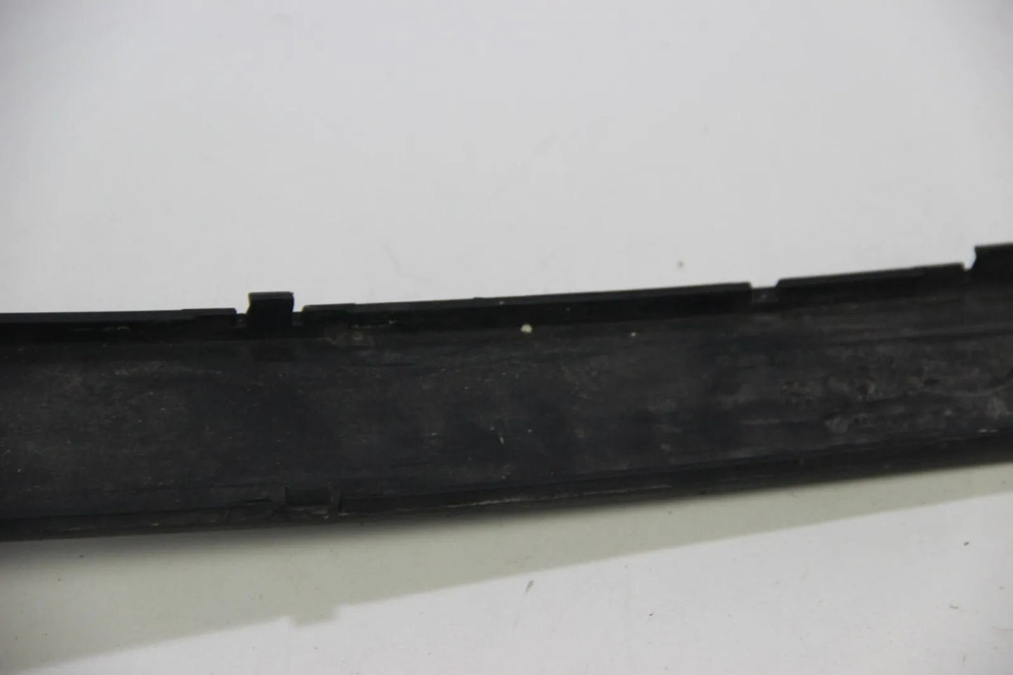 Original BMW E36 compact PDC Zierleiste Stoßstange hinten 8206375