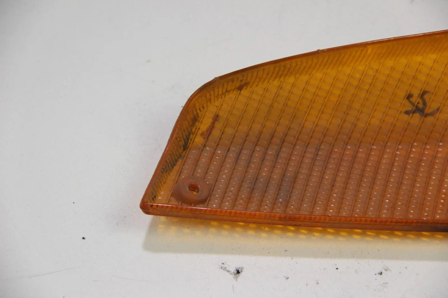 Original BMW E21 3er  Blinker Scheibe/Plastik links Lichtscheibe 1359162