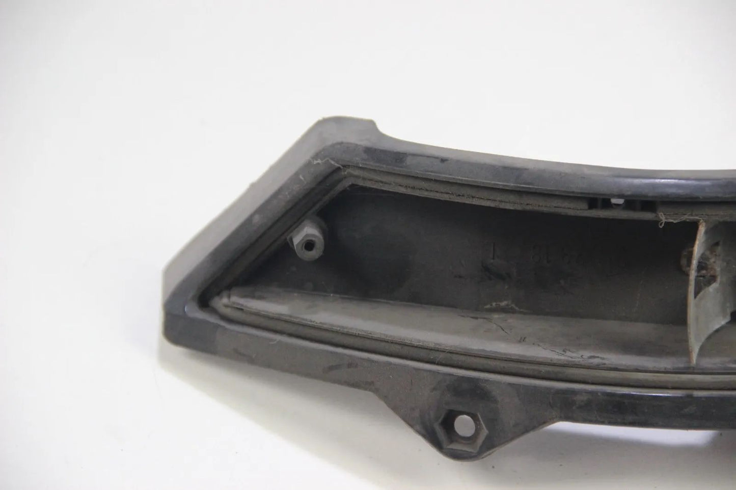 Original BMW E12 5er Blinker Halterung ohne Scheibe/Plastik Gehäuse links 23018