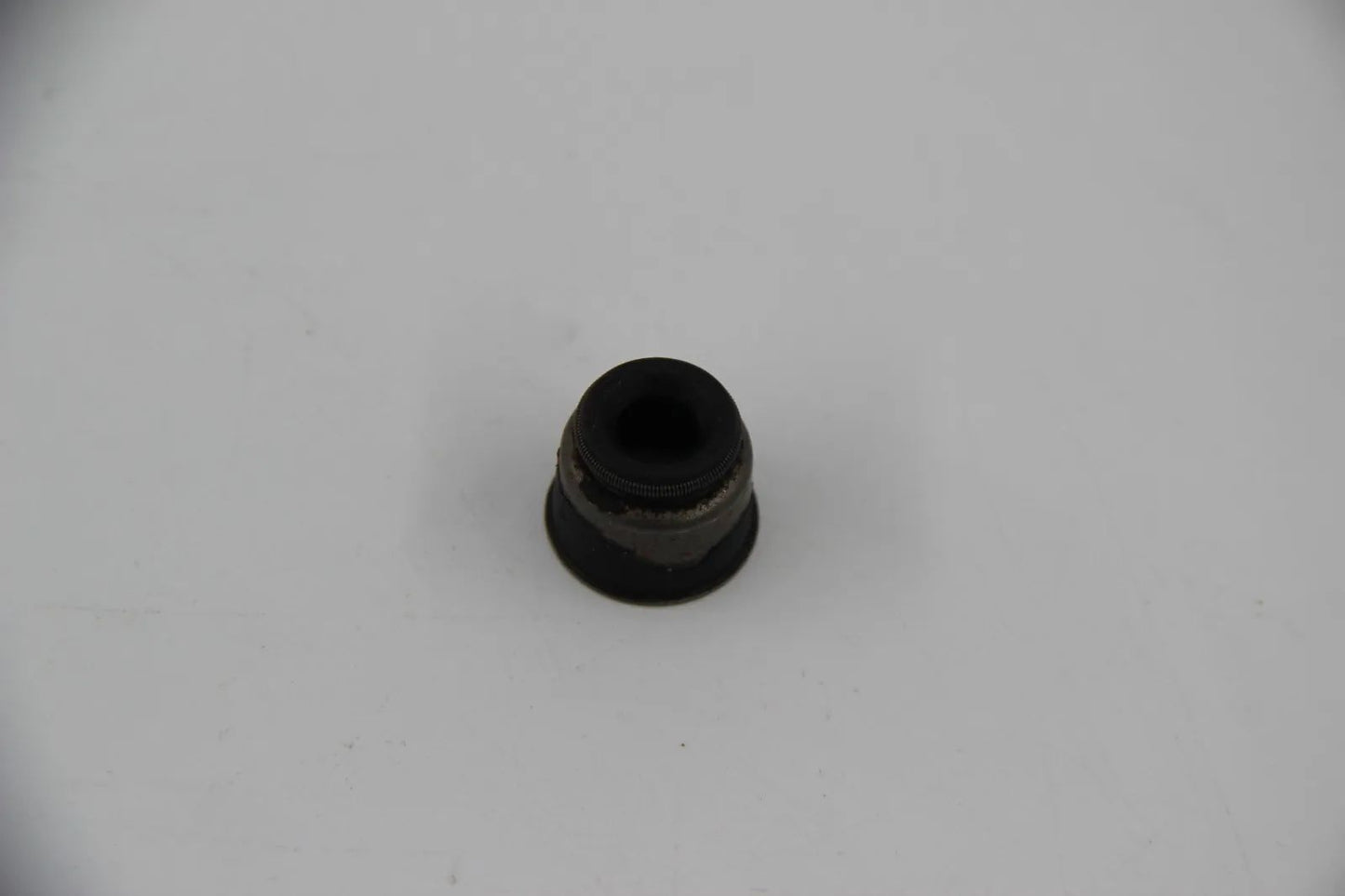BMW E10 E3 E9 E21 E12 E24 Ventilschaftabdichtung NOS D=13,9mm 11341256556 Neu