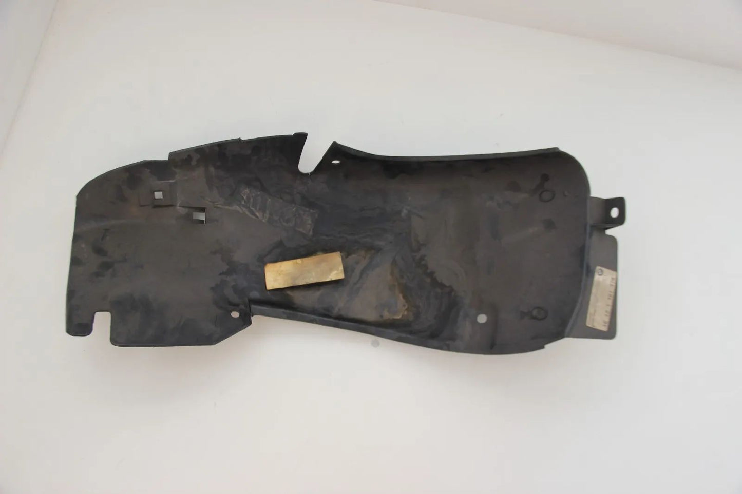 BMW E34 M5 3.6 3.8 Steinschlagschutz Ausgleichsbehälter/Leitungen  16121181379