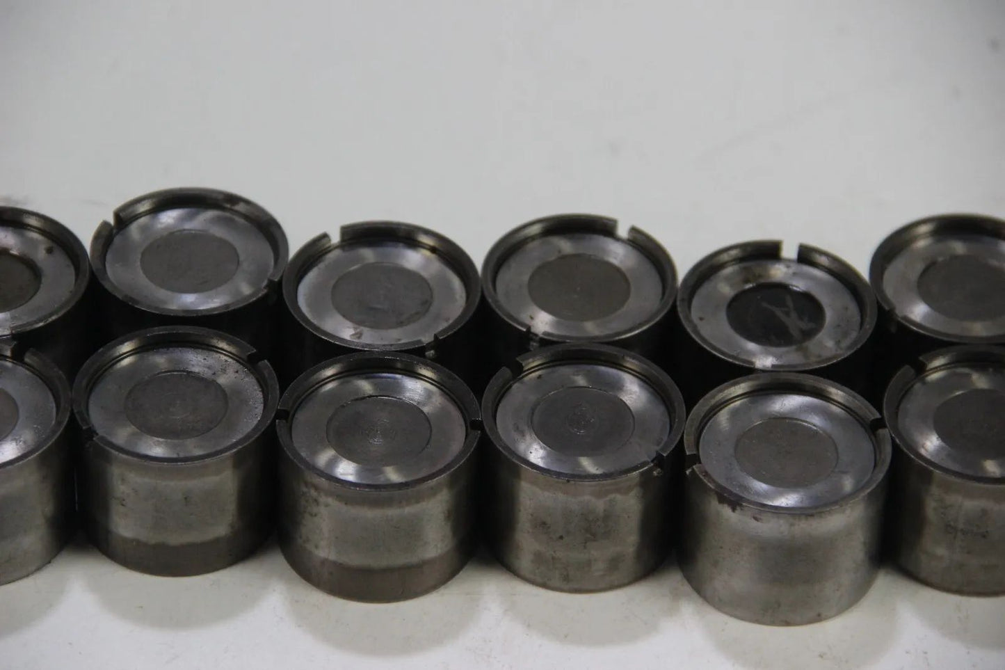 Original BMW E30 M3 S14 3er 16x Tassenstößel Satz ohne Shims 11341308158