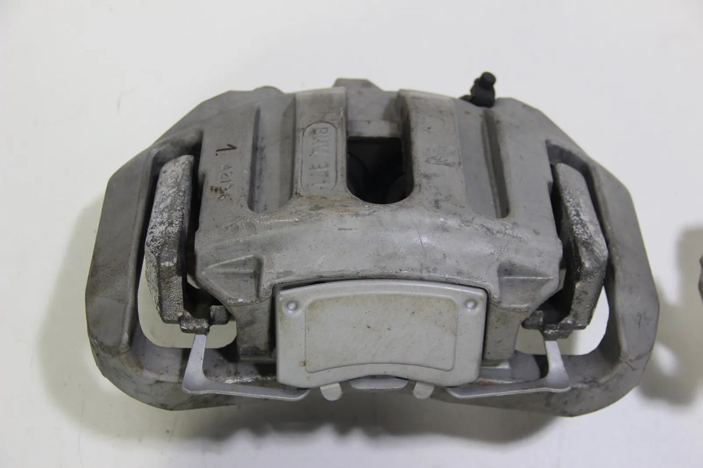 Original BMW E60 M5 S85 V10 Bremssattel Sattelhalter Vorne Hinten Links Rechts