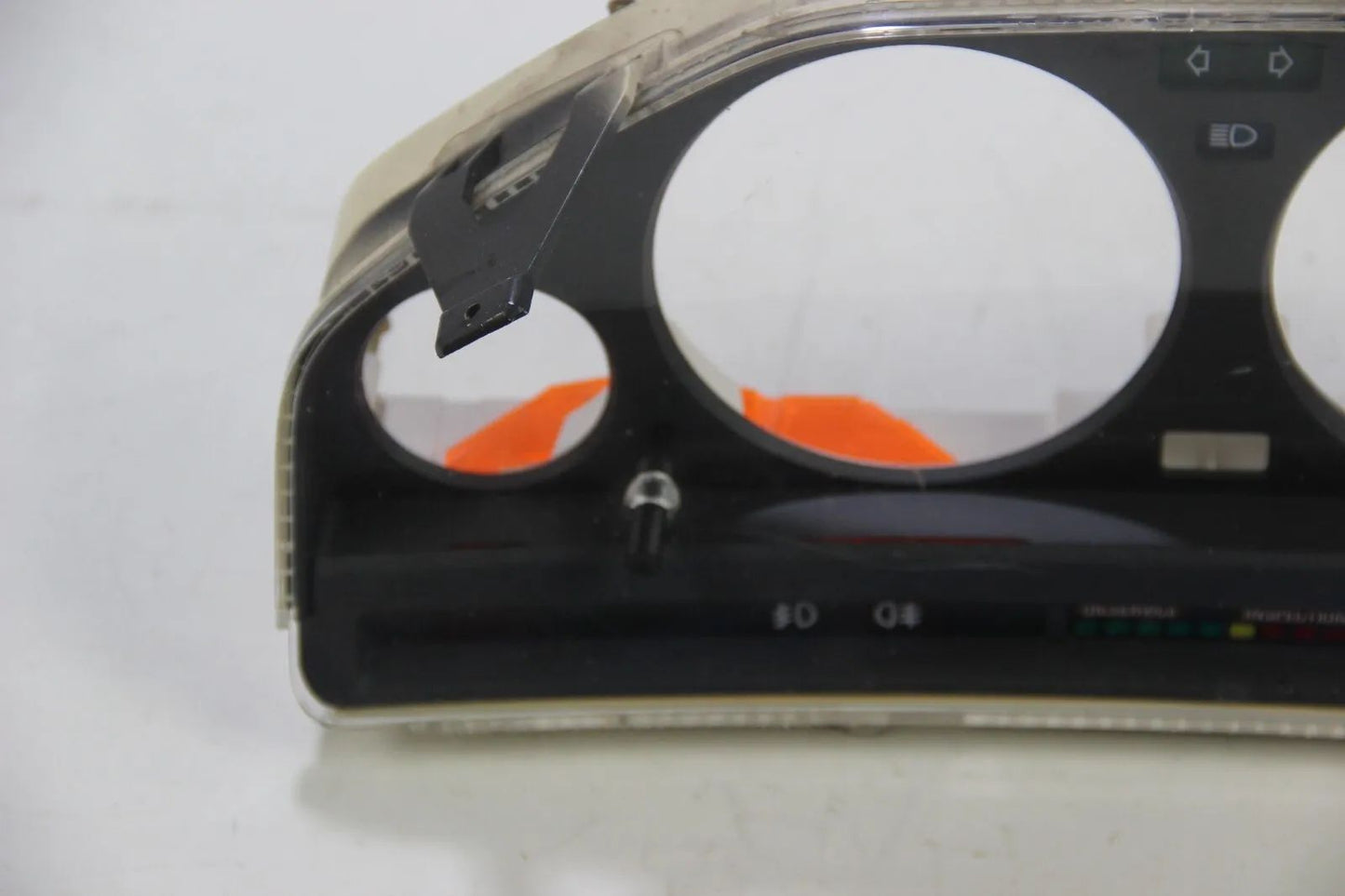 BMW E30 316i 318i Kombiinstrument Tacho Gehäuse für Tachos mit Quartz Uhr