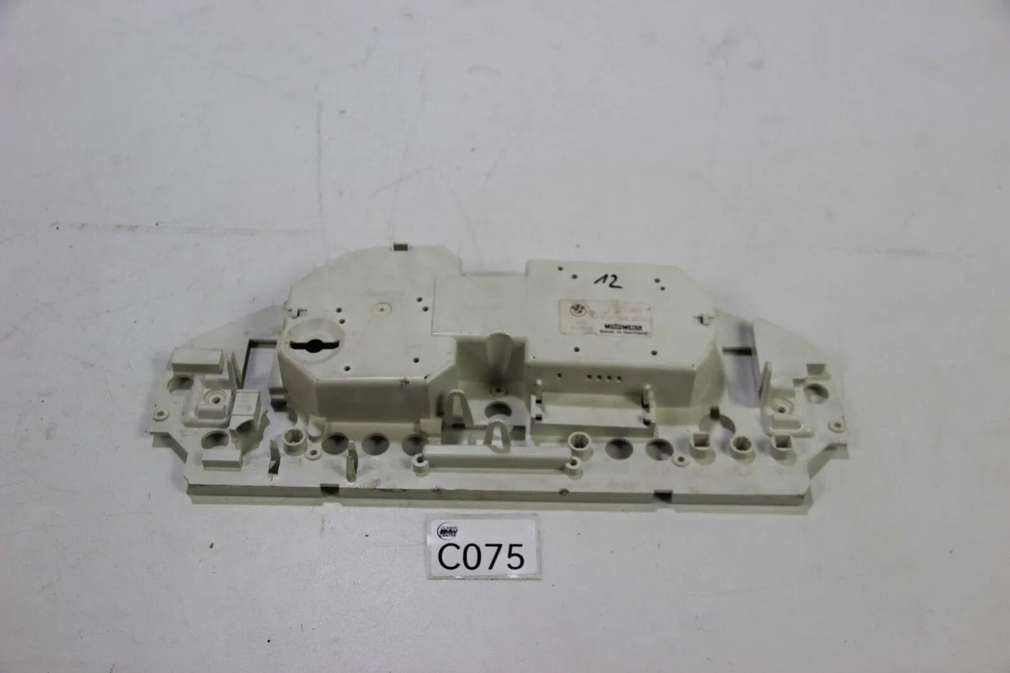 Original BMW E30 316i-325i 325e M3 	Kombiinstrument Rückplatte Weiß	1377373