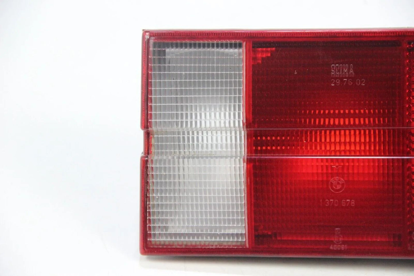 Original BMW E30 VFL 316i-325i M3	Rückleuchte Heckleuchte Rechts NSL	1370676