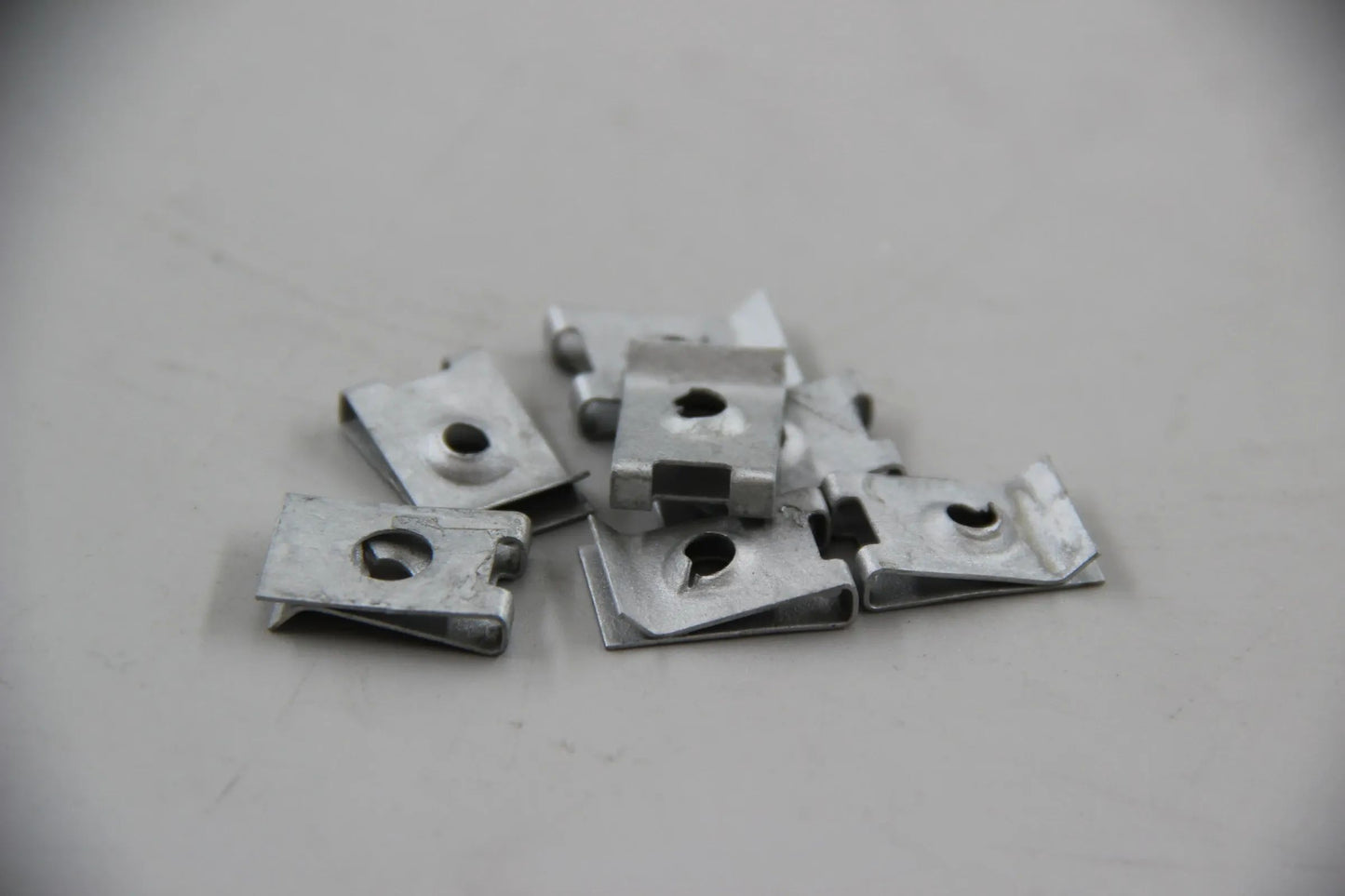 Original BMW F11 520i-550i E53 X5 3.0d E71 E72 7x Blechmutter 4,8-8 07129901655