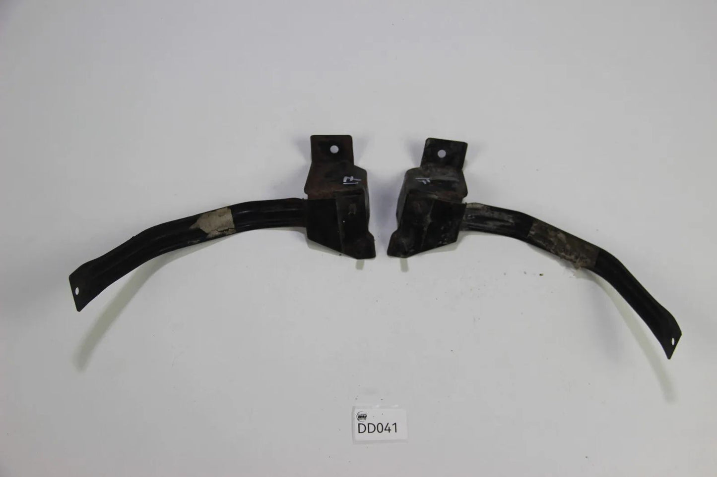 Original BMW E28 Stoßstangenhalterung M-Technik links rechts 1931684 1931685