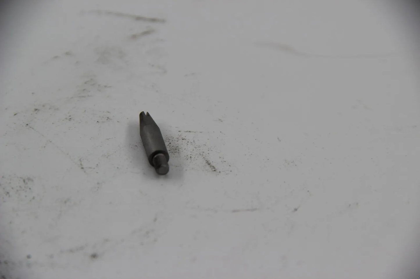 Original BMW E46 E90 E91 E60 E61  Schraubbolzen D=6X30 51458266813