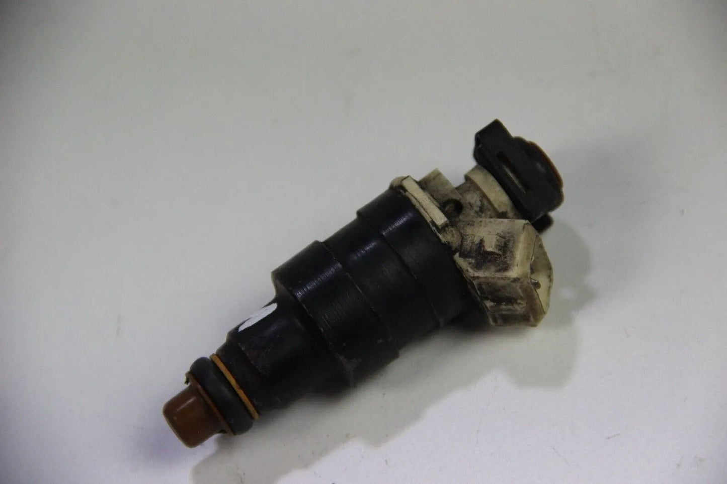 Original BMW E28 E30 320i 520i M20 Injektor Injector Einspritzventil 0280150208