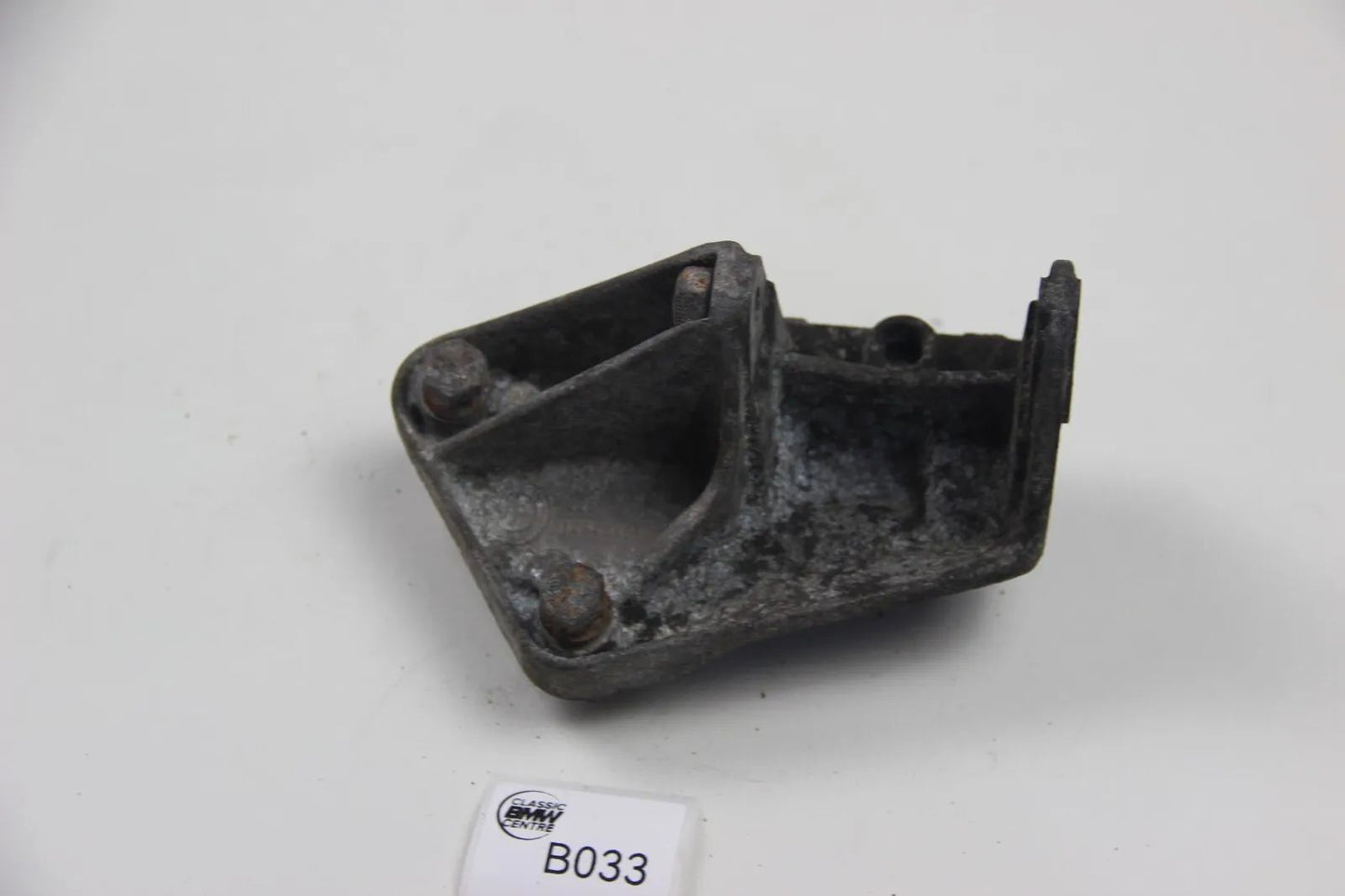 Original BMW E30 E21 Z1 E28 Halterung Lichtmaschine Generator M20 1264645