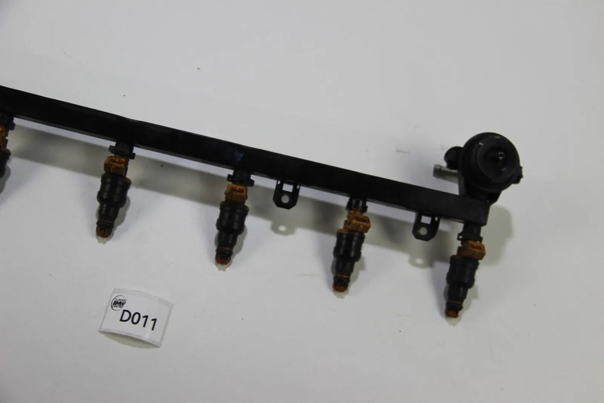 Original BMW E34 535i Einspritzleiste Fuelrail mit Injektoren Benzin OEM 5er