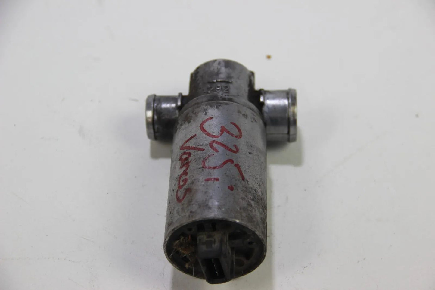 Original BMW E39 5er Leerlaufregler 1738981 Idle Valve Luftsteuerung