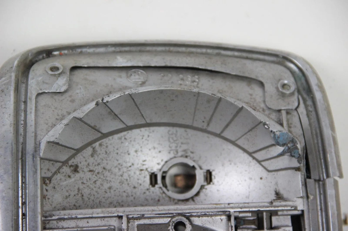 BMW 2002 E10 1502 1802 1602 E12 Rücklichtträger Rücklicht Gehäuse Ersatz