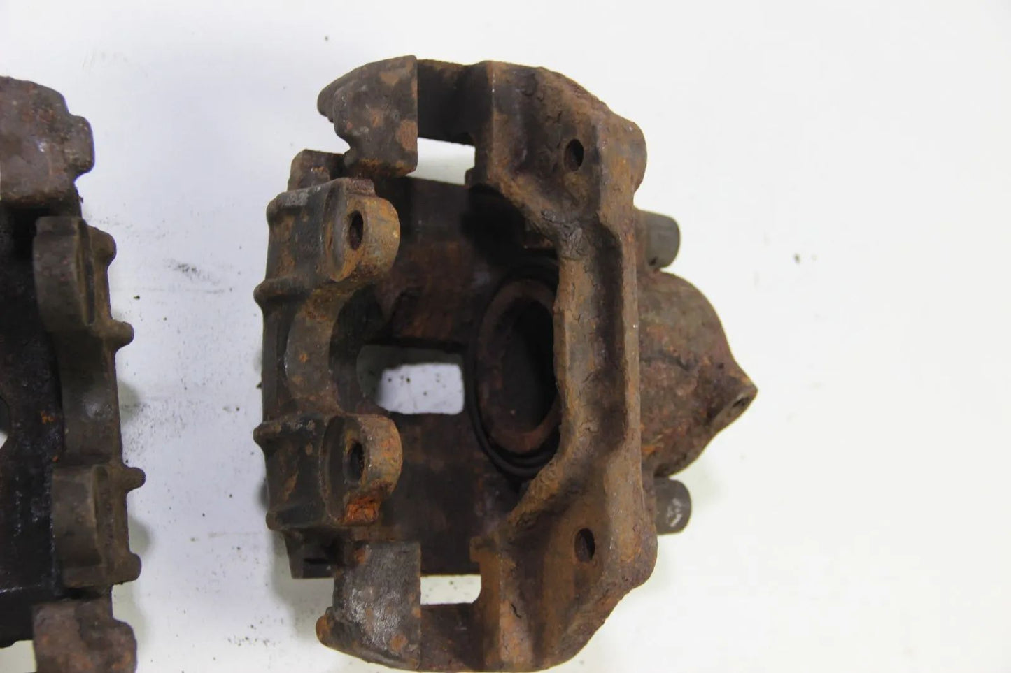 Original BMW E34 E32 Bremssattel vorne Links Rechts mit Träger Halter 60/22/302