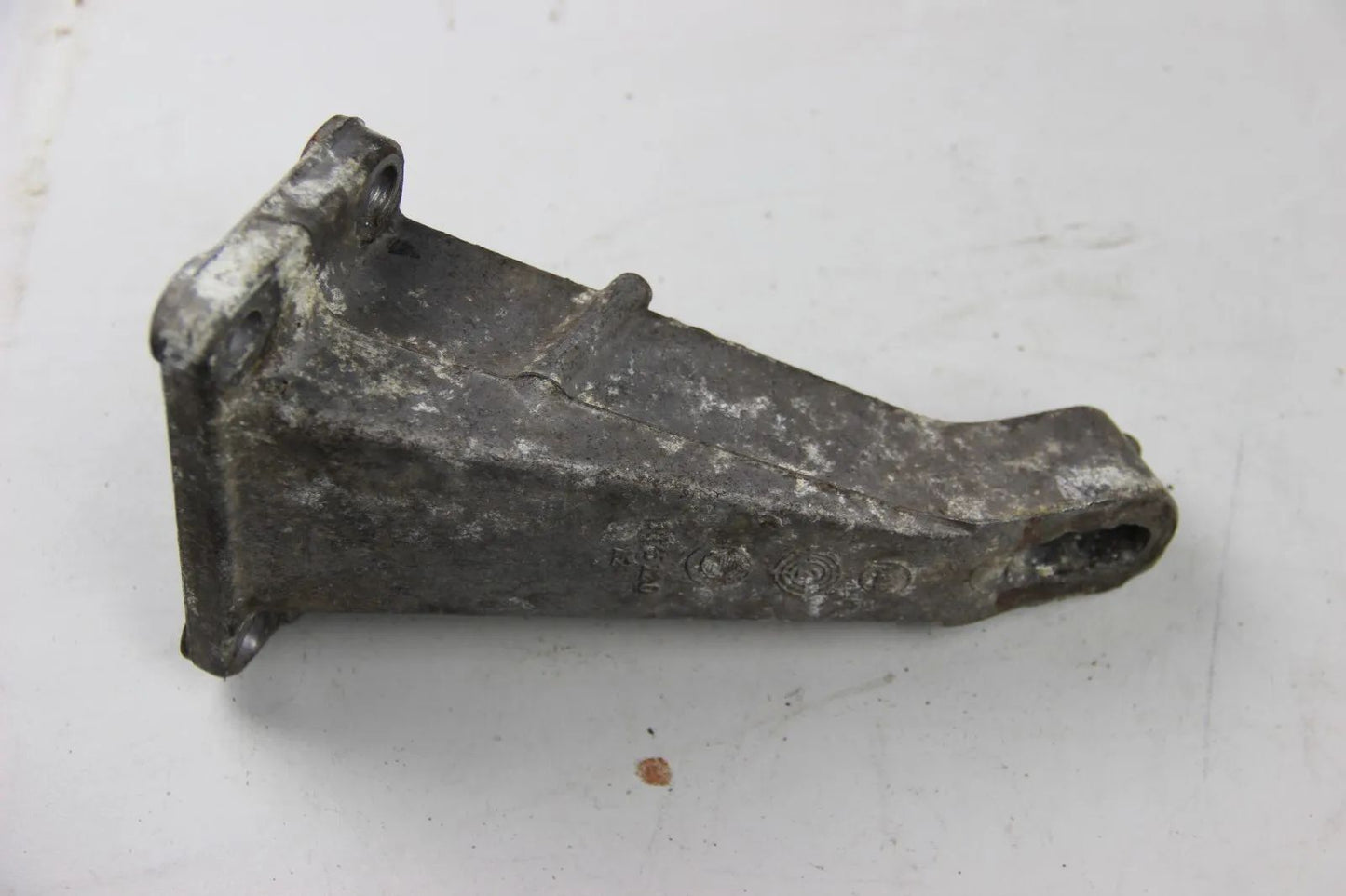 BMW E23 Motorhalter Tragbügel Motorträger Rechts 1175120