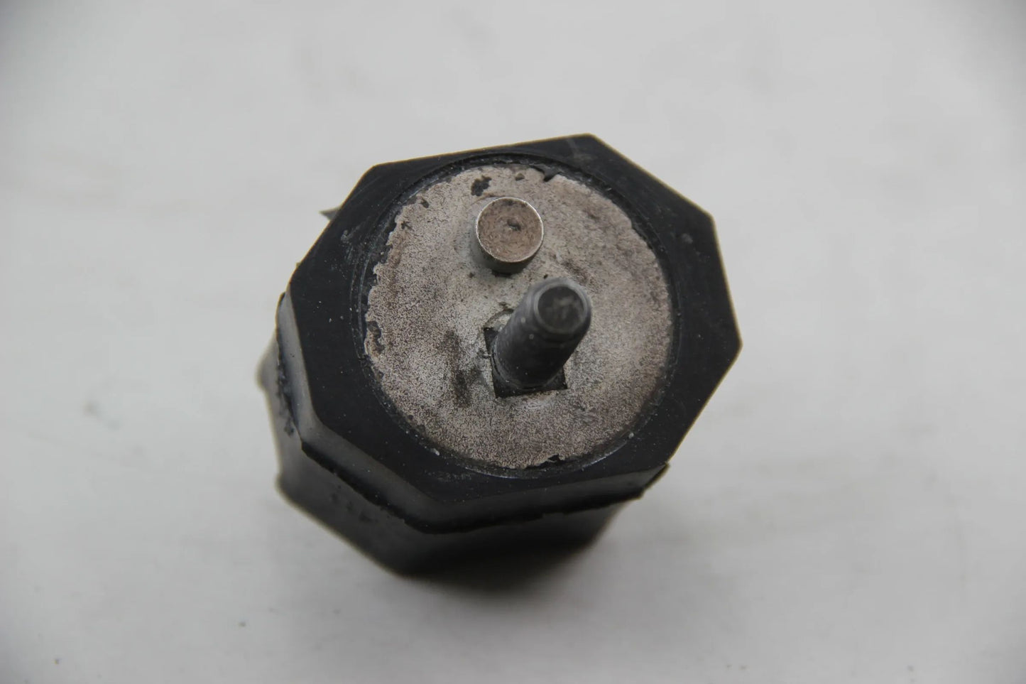 Original BMW E30 316 316i 318i E28 518i-535i E24 628CSi Gummilager 23711176041