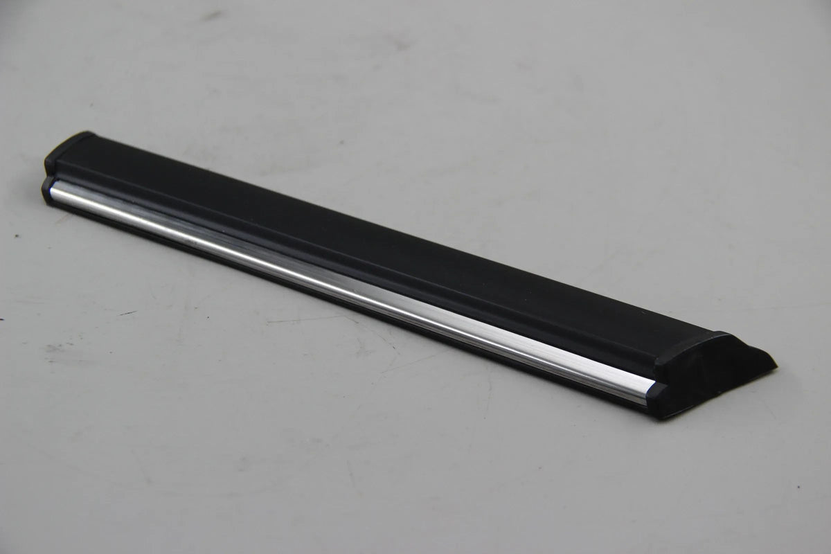 Original BMW E10 1502 2000 2002 Stossleiste Seitenwand vorn rechts 51131814686