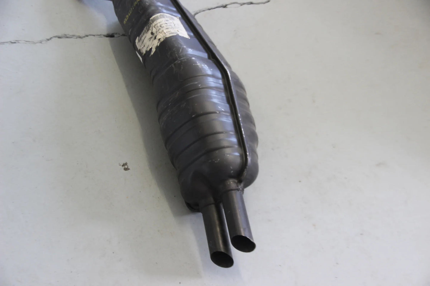 Original BMW 5er E34 525i Nachschalldämpfer 18121427798