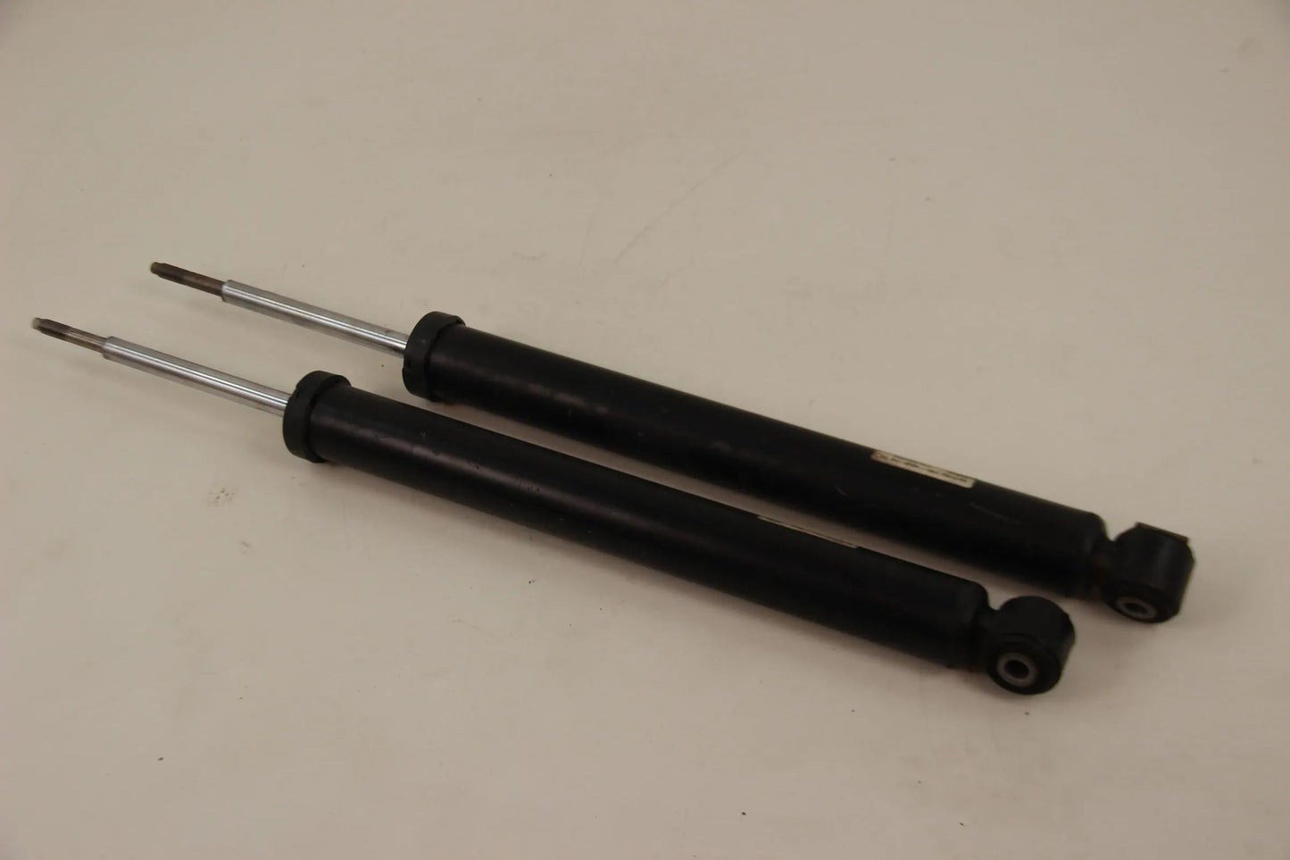 Original BMW E83 X3 3.0d 2x Stossdämpfer hinten SACHS 33503413789 33503413790