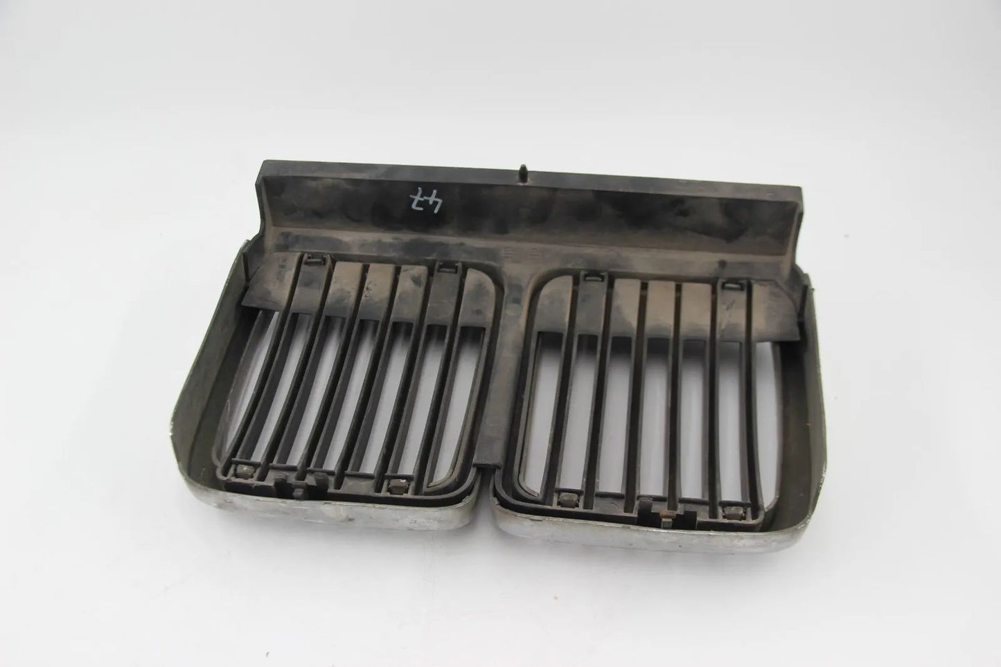 Original BMW E30 316i-325i M3 Ziergitter Niere Vorne Grille Chrom 51131884350