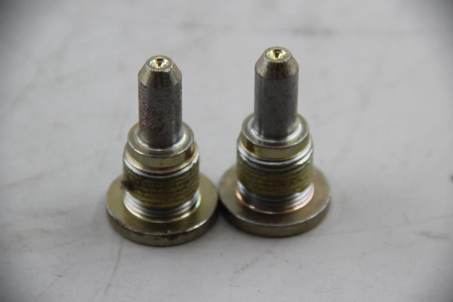 Original BMW E39 E38 E36 E34 E32 2x Lagerbolzen NOS NLA 23311224974