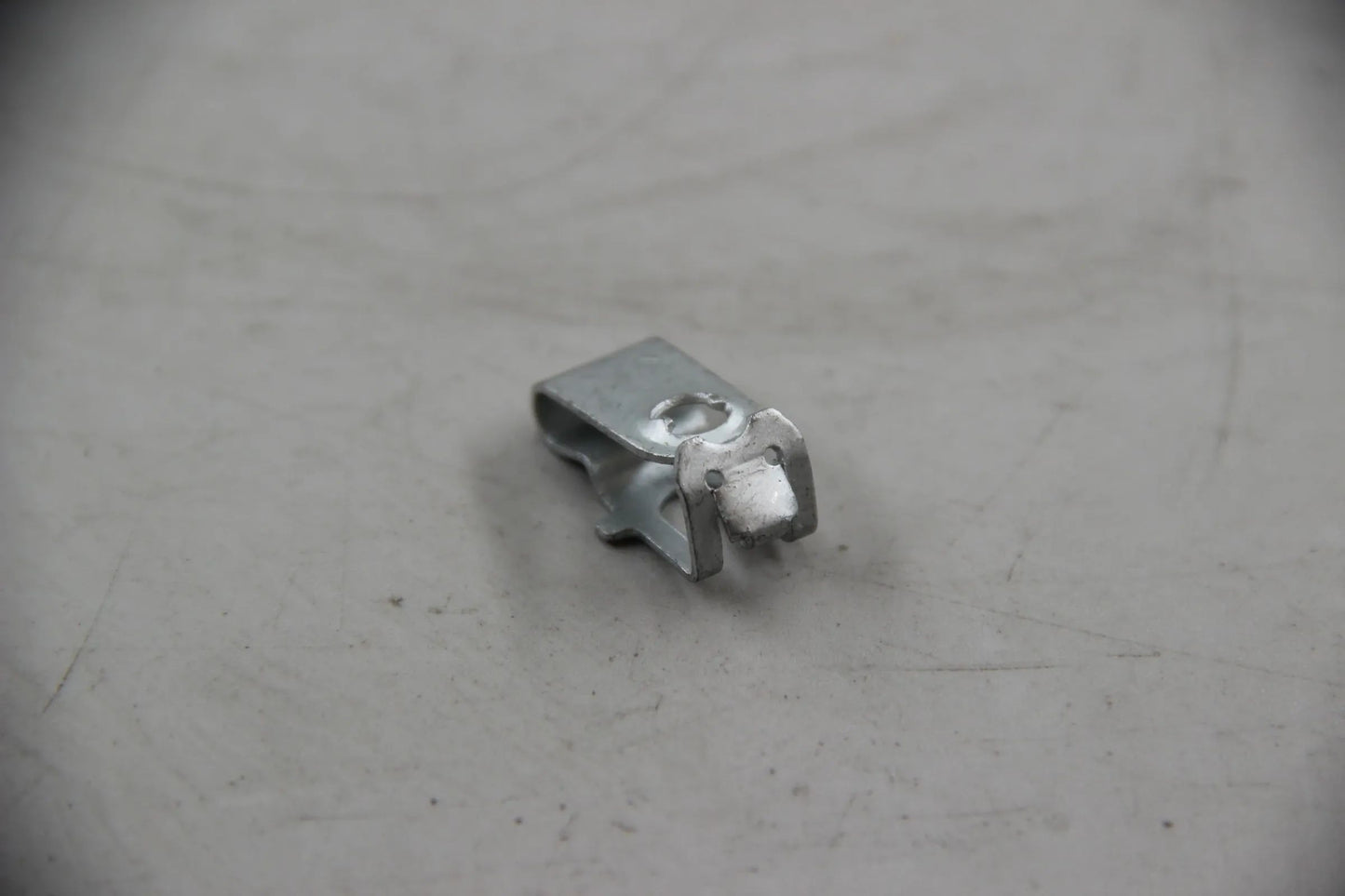 Original BMW E46 3er Clip NOS NLA 51718212165