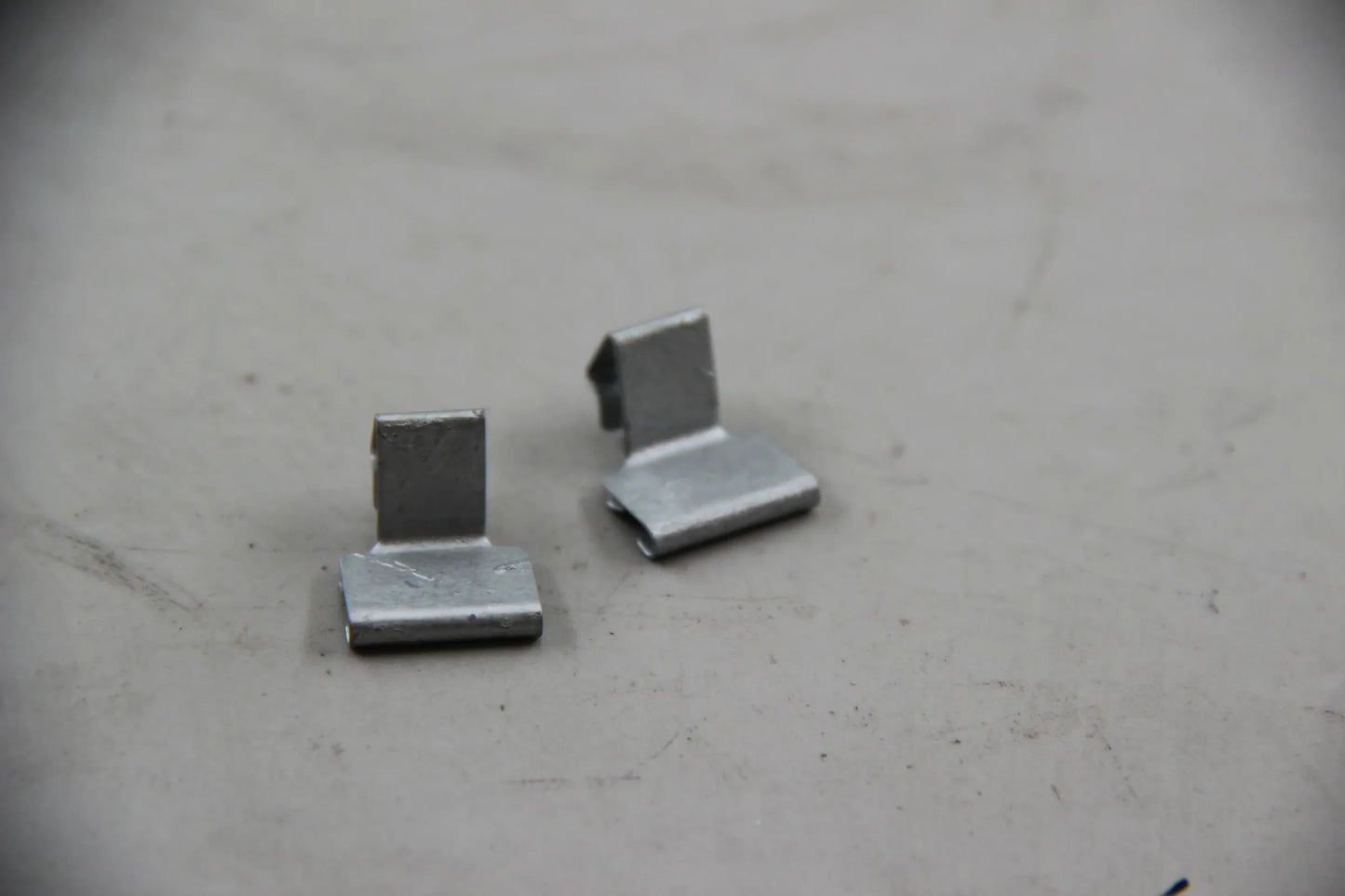 Original BMW E60 525d 530d 530xd 535d E61 525d 530d E83 2x Clip 12517799868