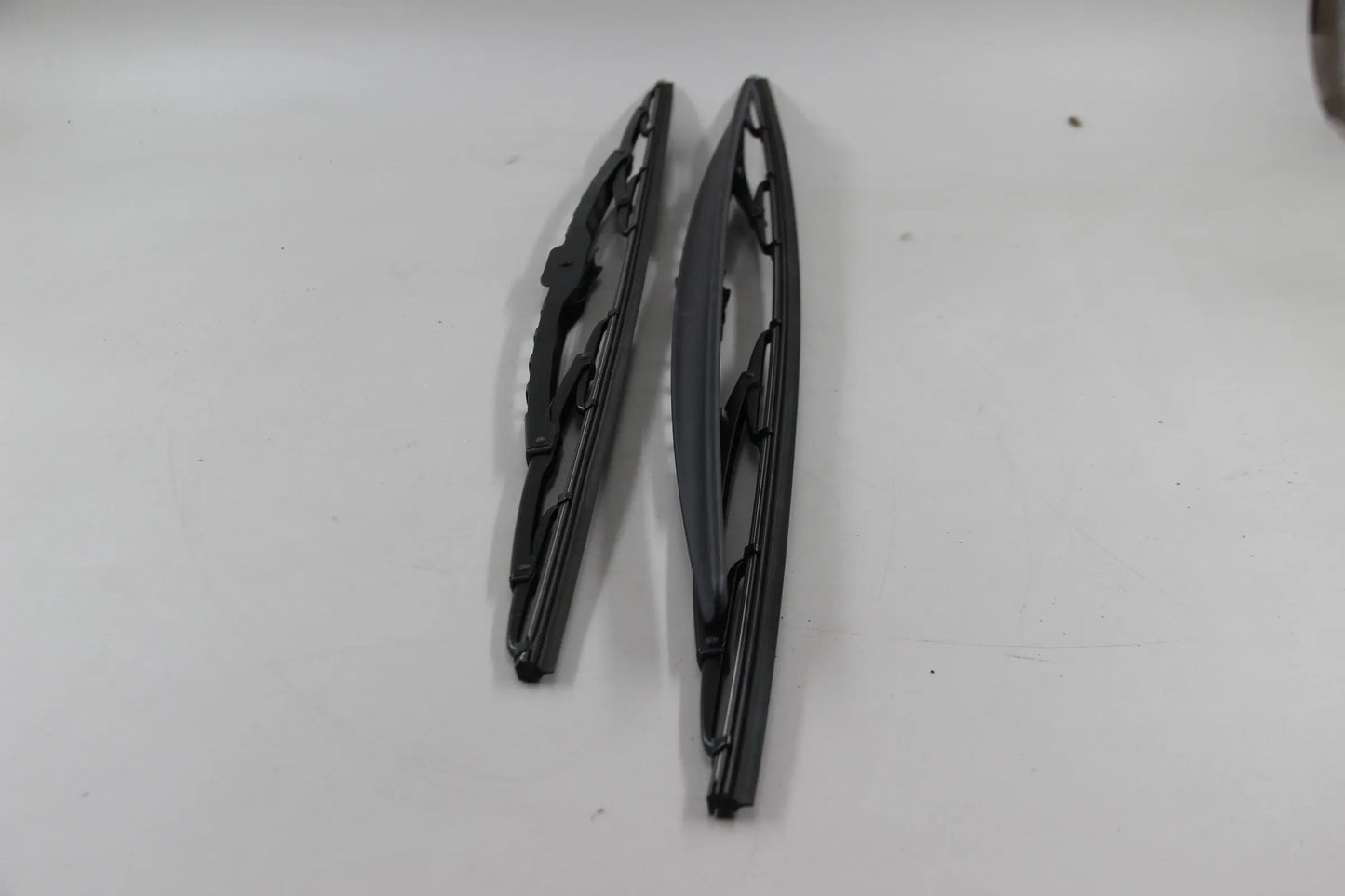 Original BMW E53 X5 3.0d 3.0i 4.4i 4.6is 4.8is Satz Wischerblätter 61610032743