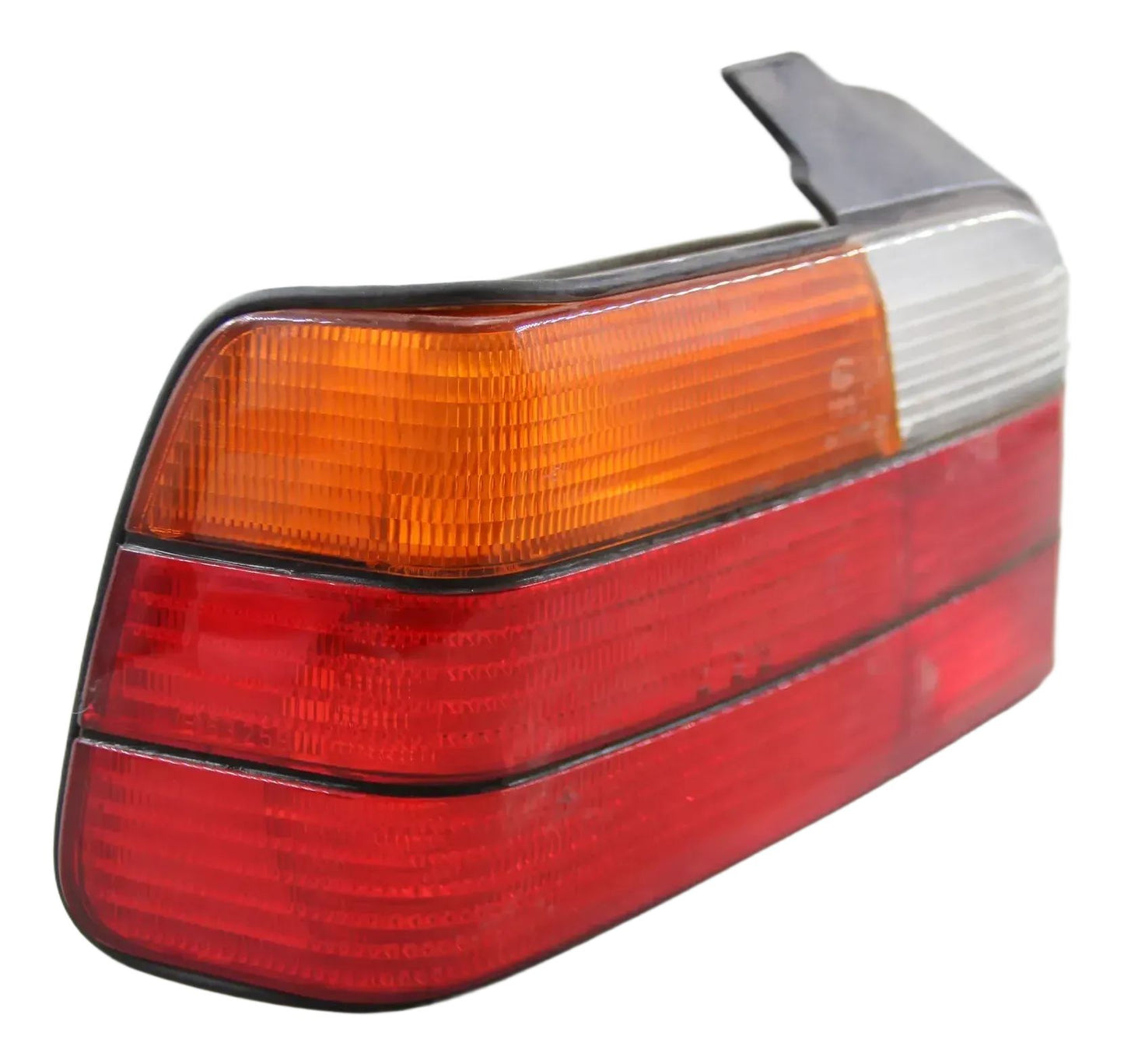 Original BMW E36 318i 325tds Limousine  Heckleuchte mit Nebelschlusslicht links 63211387045