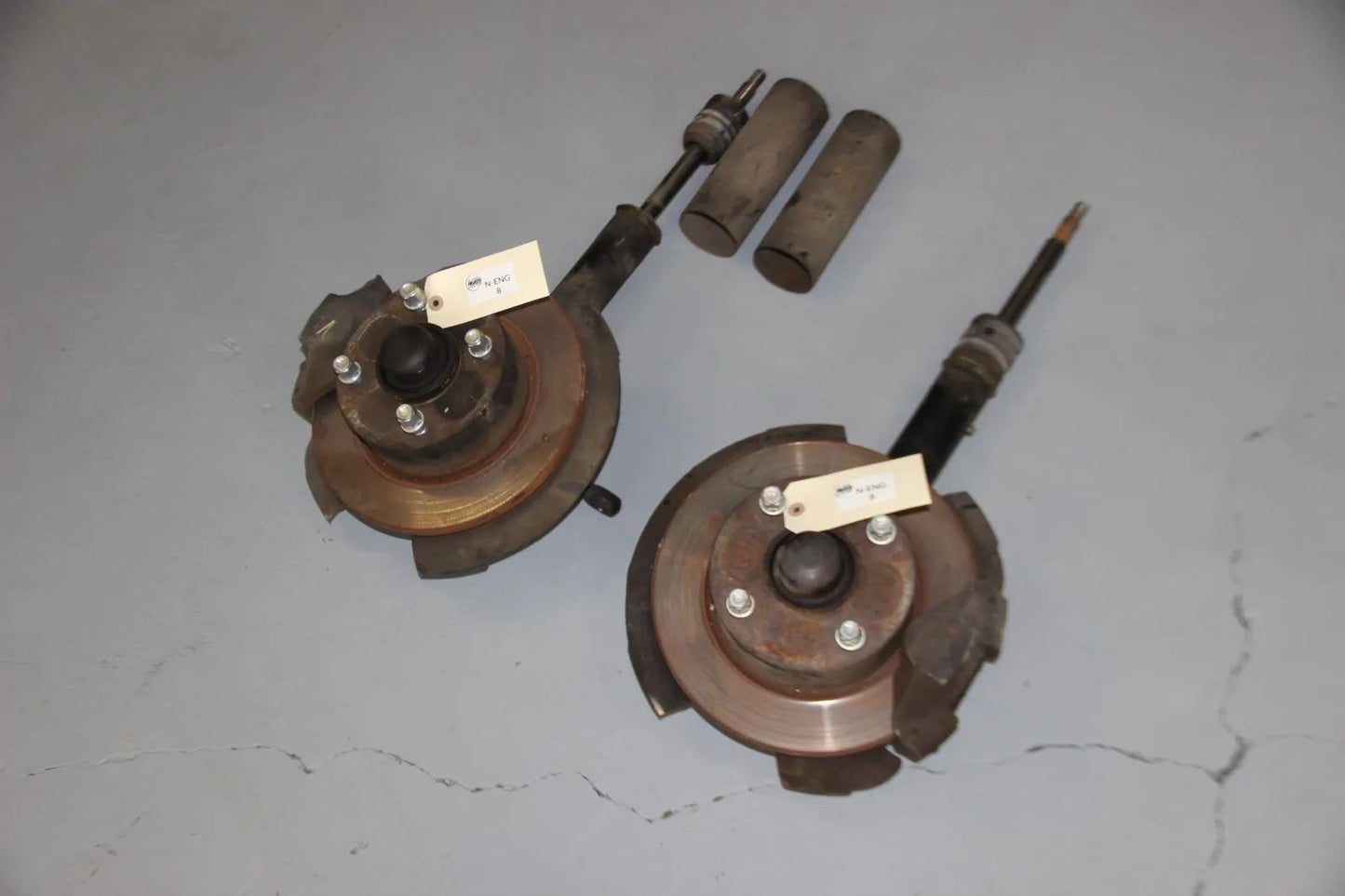 Original Porsche 914 914/6 Federbeine vorne Links Rechts Bremssattel Stoßdämpfer
