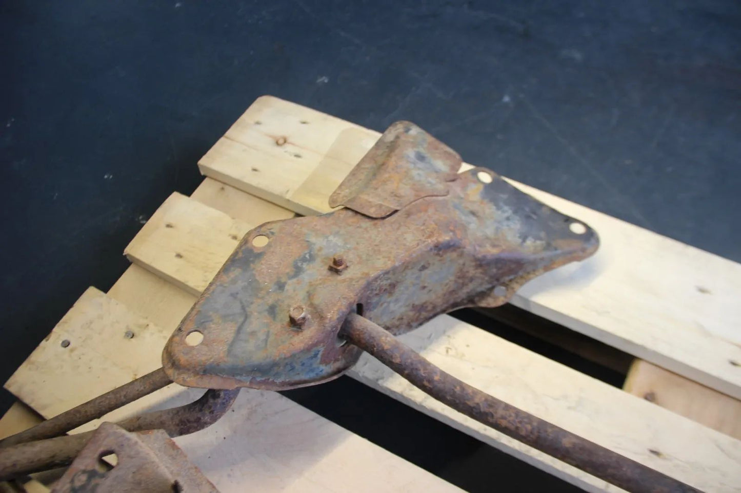 Original Toyota Celica T 2 Vorderachse Vorderachsträger Stabi Knuckles