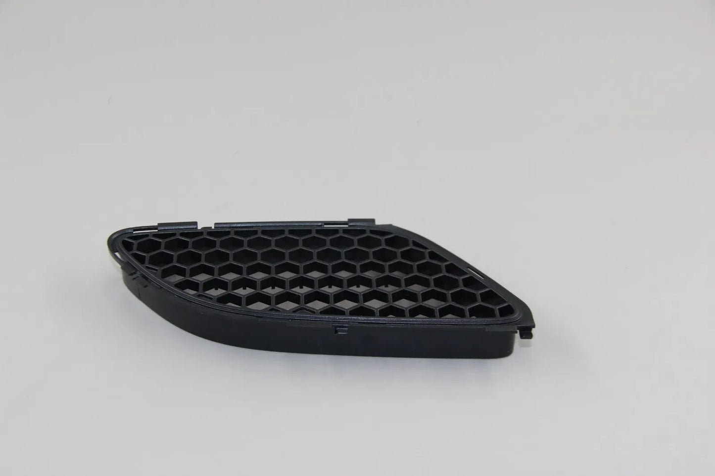 Original BMW E90 E92 E93 Ziergitter Frontklappe links 51768041985