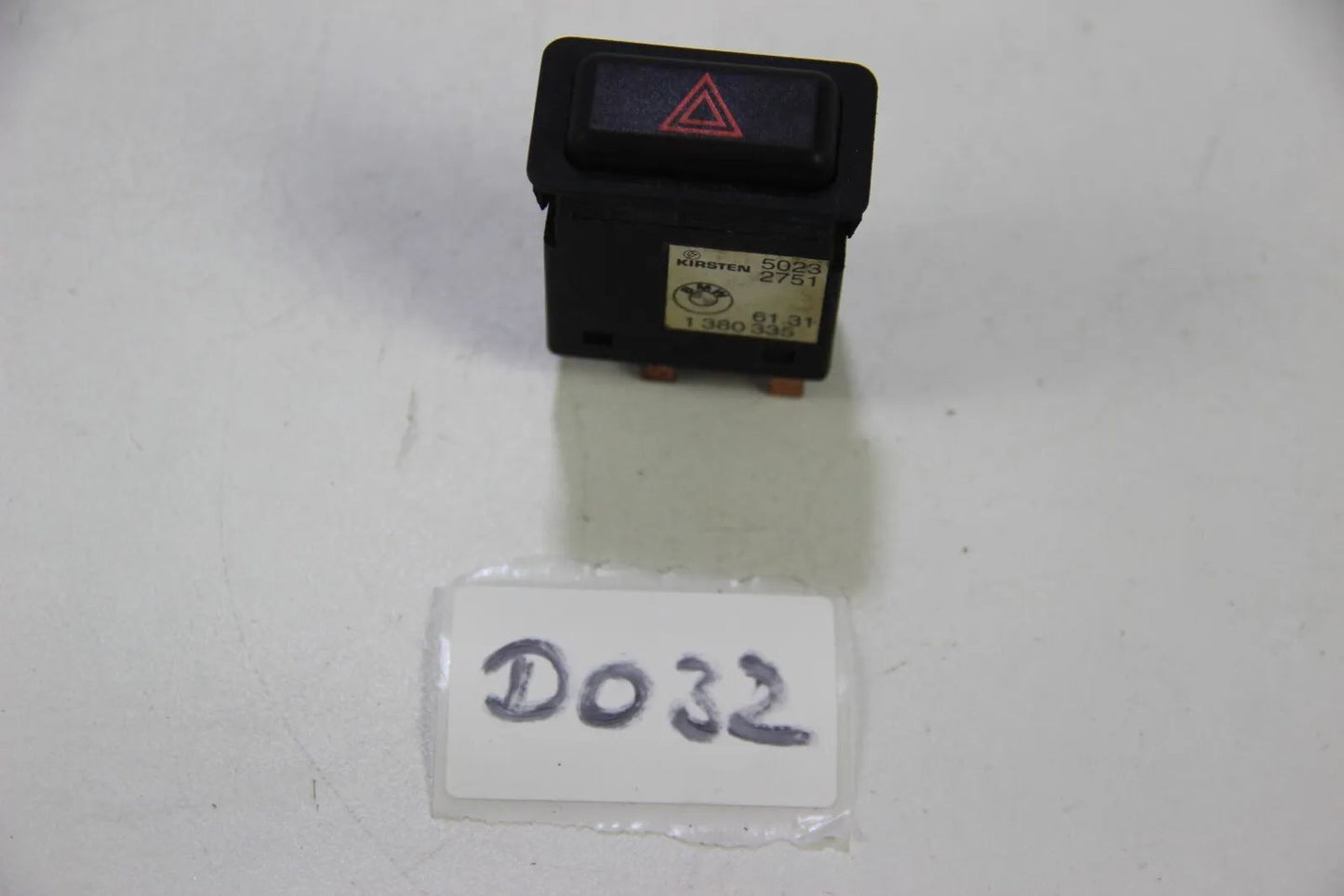 Original BMW E30 3er 316i-325i M3 Warnblinker Schalter Hazard Switch 61311380335