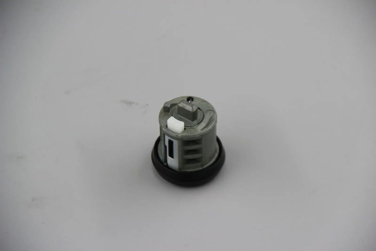 Original BMW E36 E34 E32 E31 Z1 Schliesszylinder mit Code  32311092764