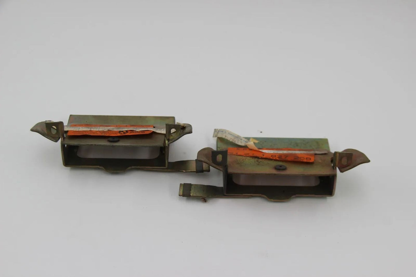 BMW M1 E21 315-323i Grundplatte Rechts Links Türgriff 51211827257 51211827258