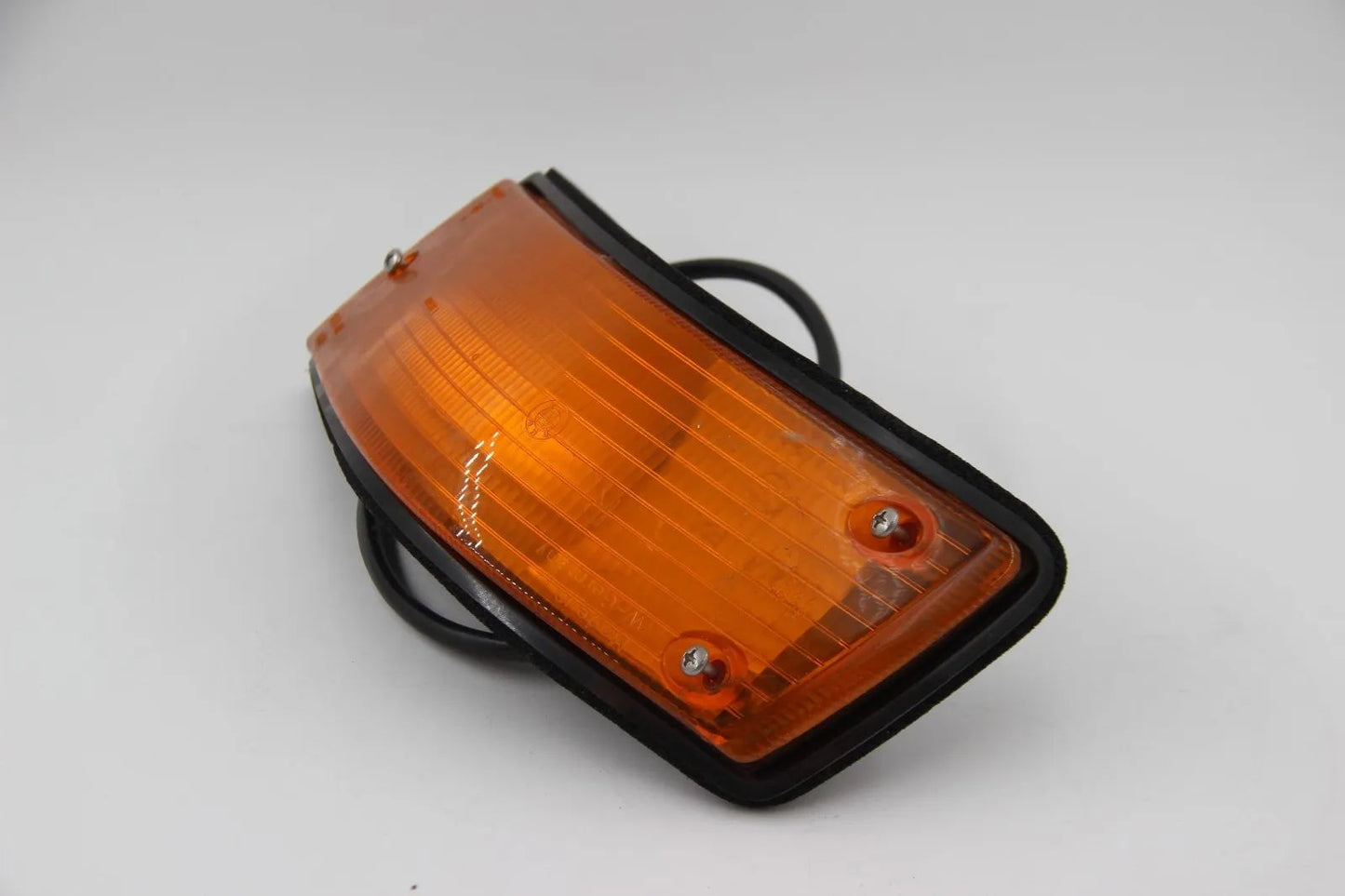 BMW E28 518-535i M5 M535i Blinkleuchte Rechts Blinker Indicator 63131373298 Neu