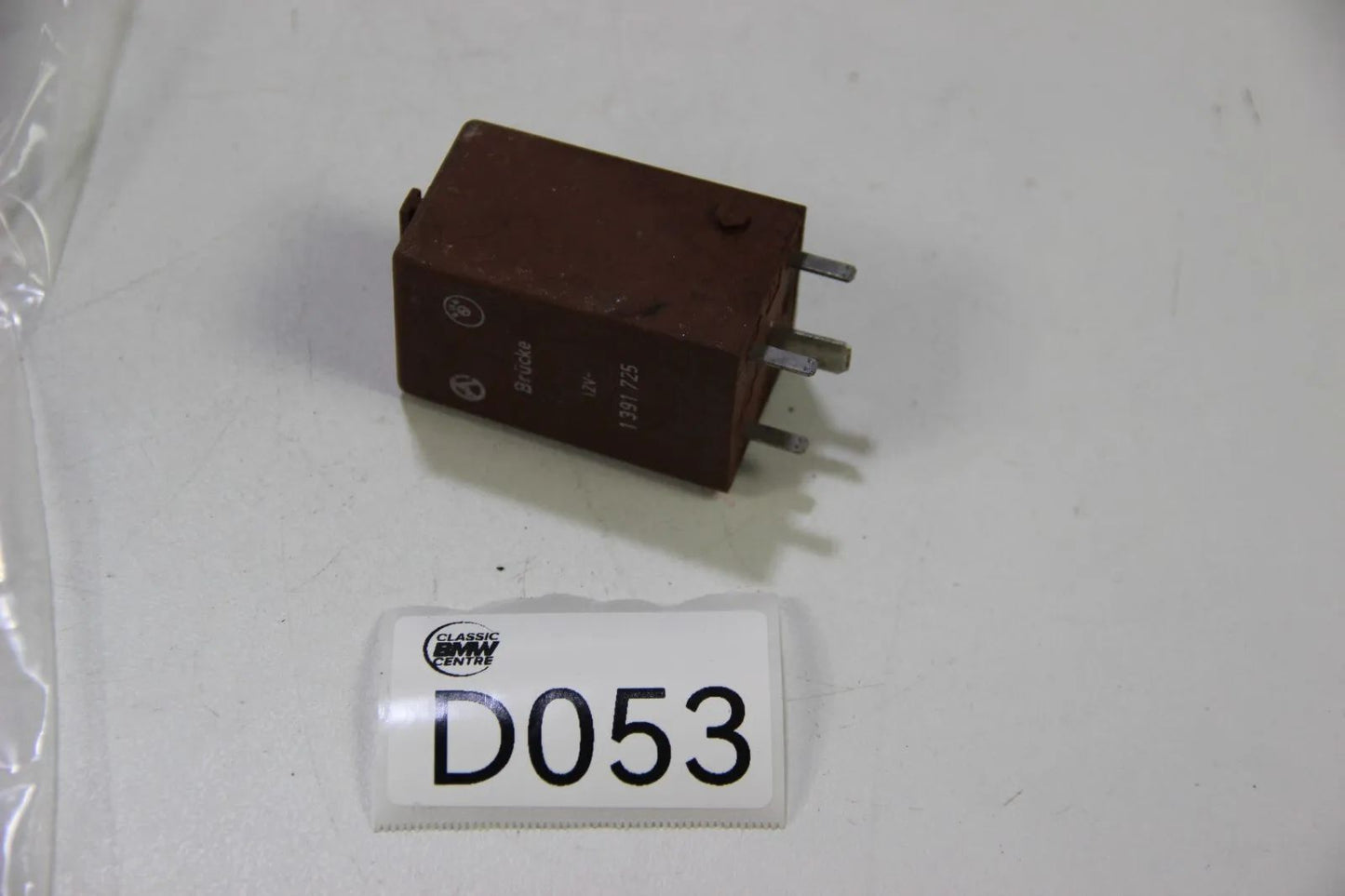 Original BMW E36 E34 Relais Verbindungsstecker mit Verrastung 61351391725