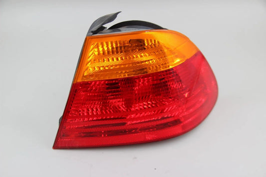 Original BMW E46 Coupe Heckleuchte Rückleuchte Seitenwand rechts  63218364726