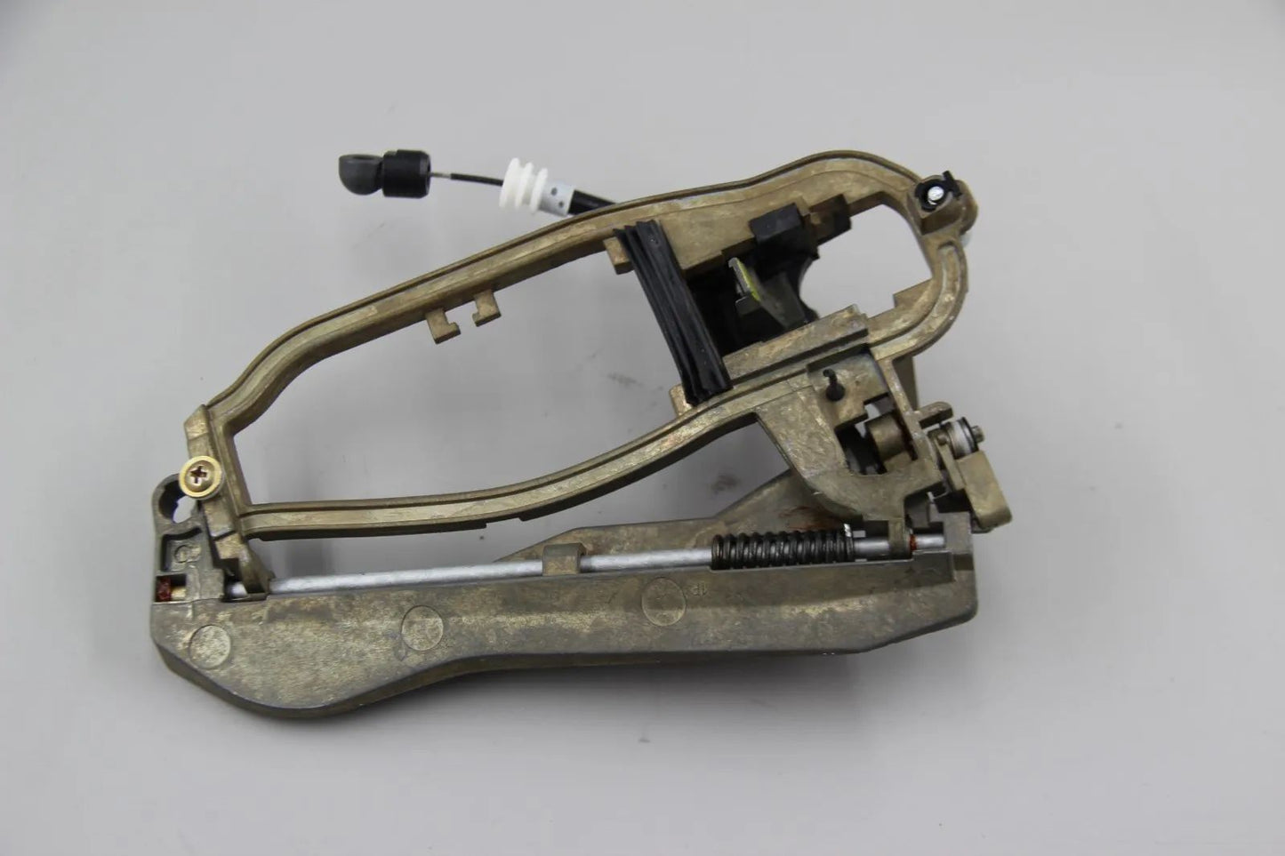 Original BMW E53 X5 Serie Träger Türaussengriff vorne rechts 51218243616